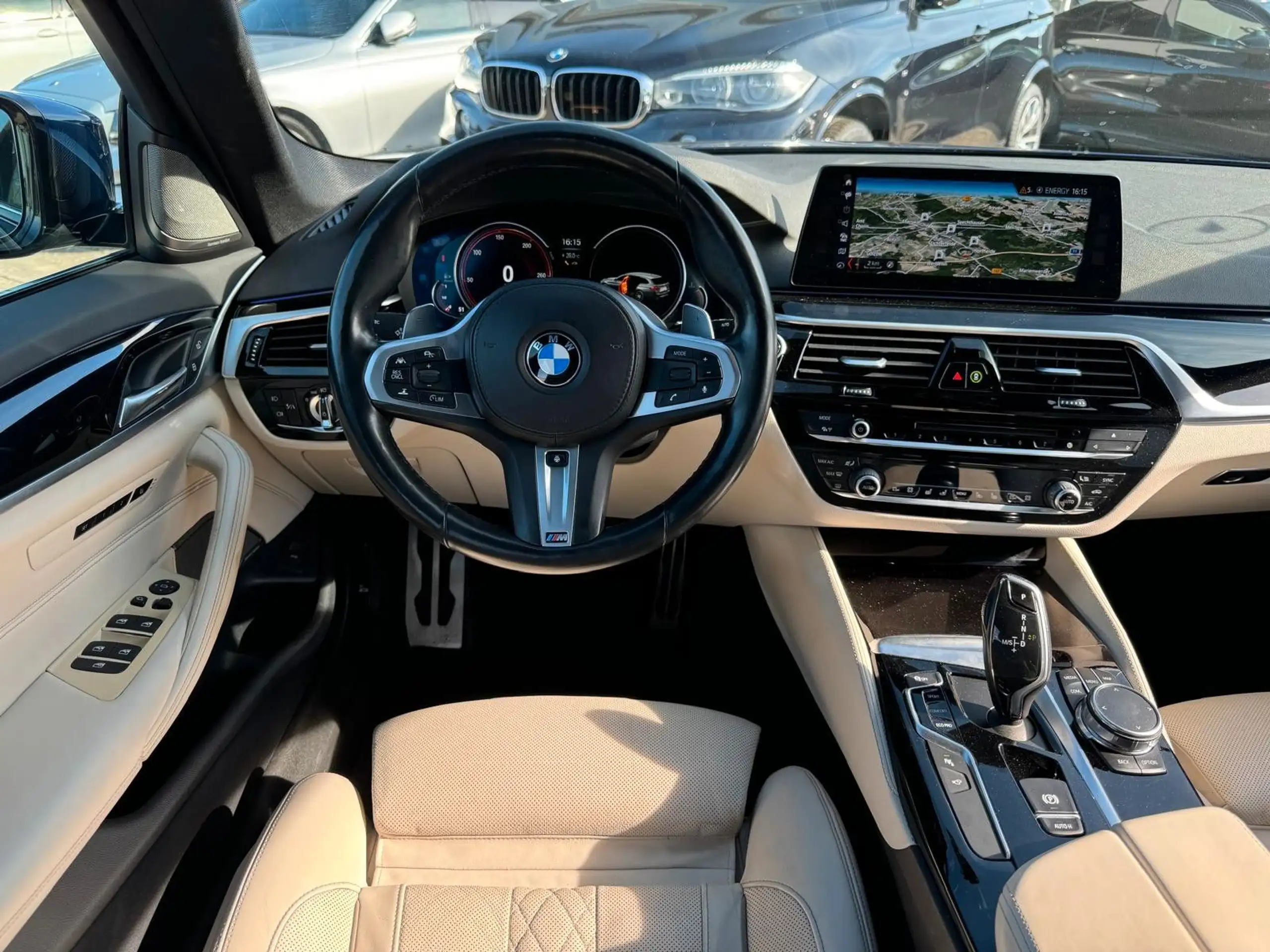 BMW - 530