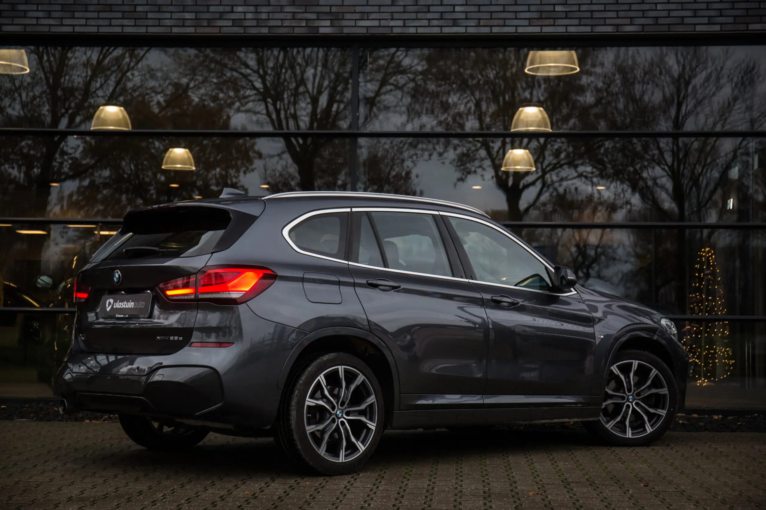 BMW - X1