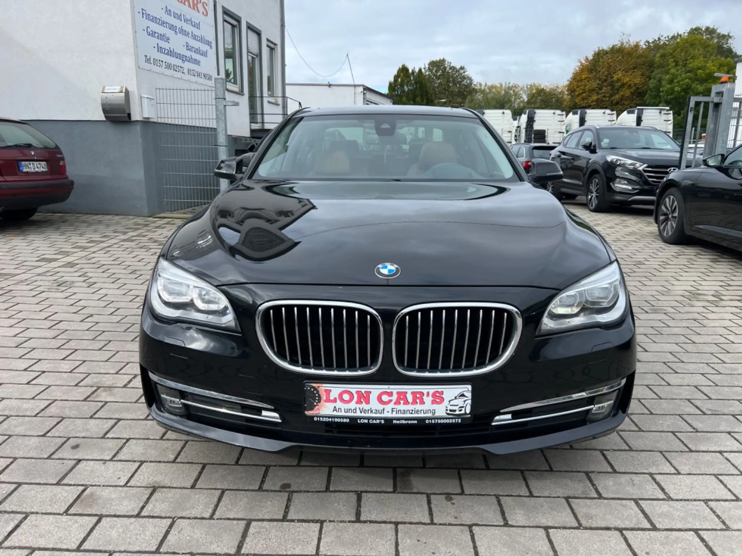 BMW - 730