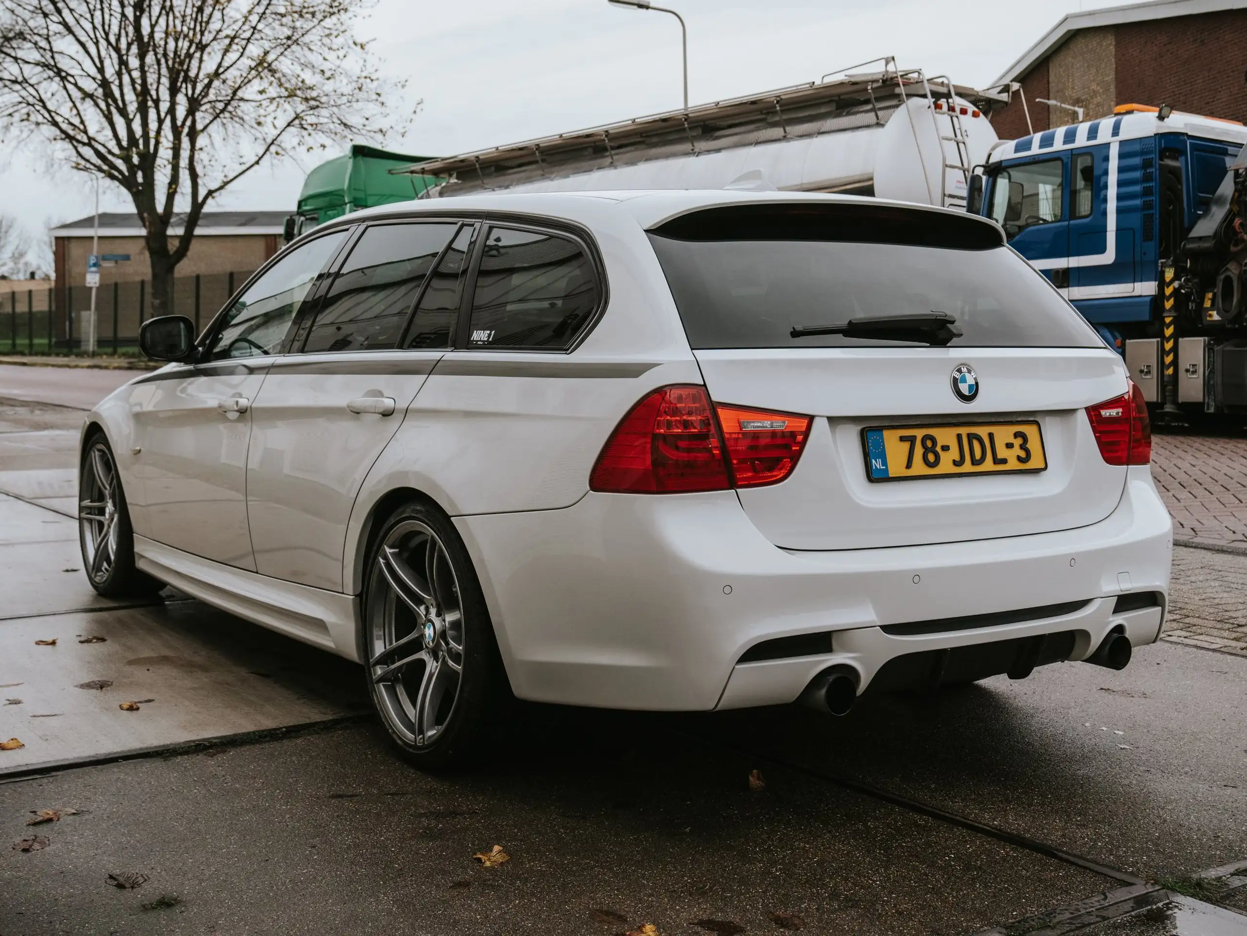 BMW - 335