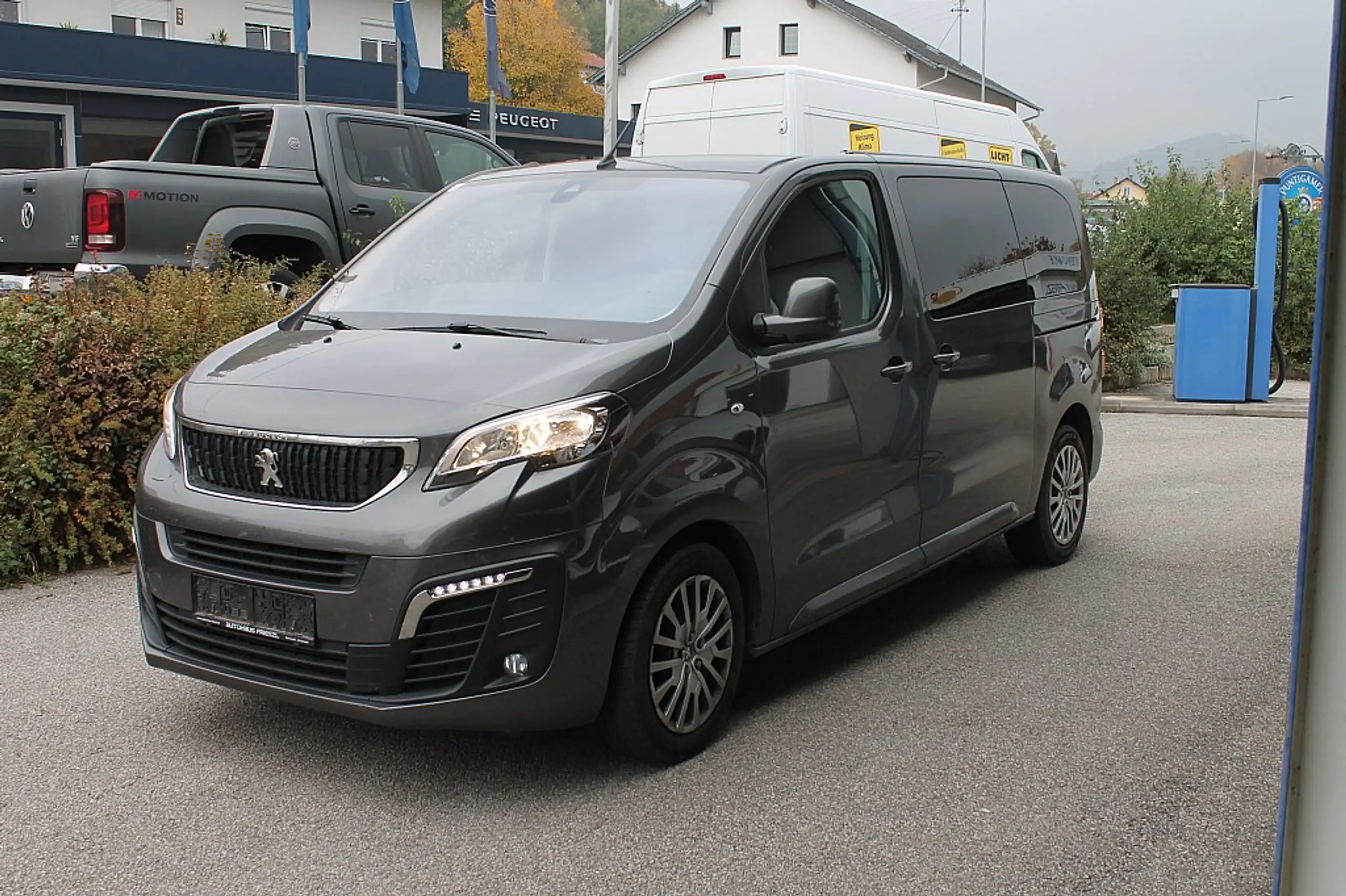 Peugeot Traveller 2020