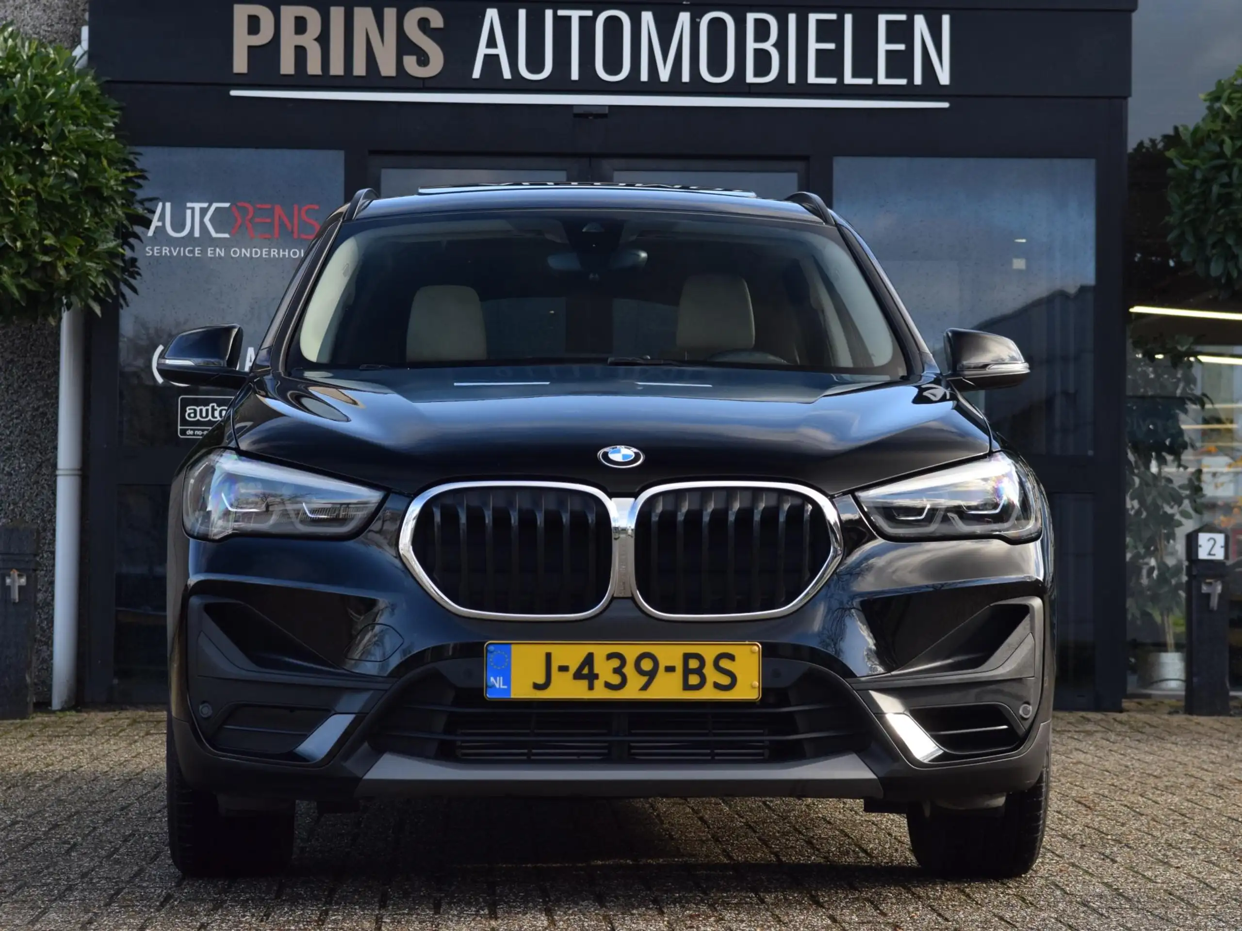 BMW - X1