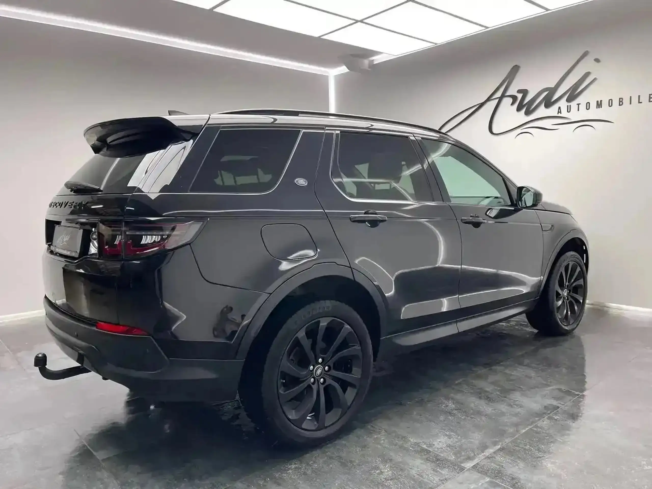 Land Rover - Discovery Sport