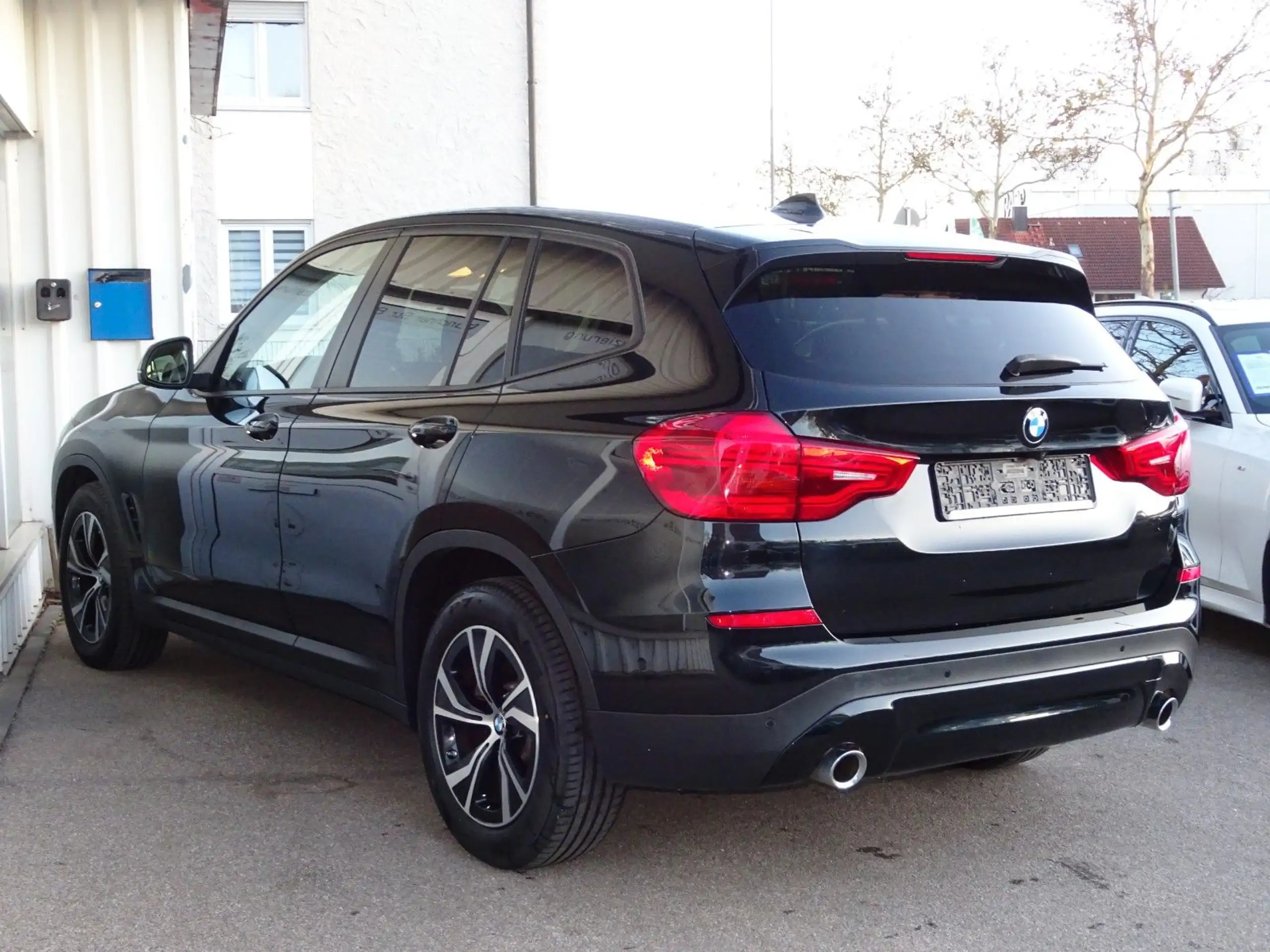 BMW - X3