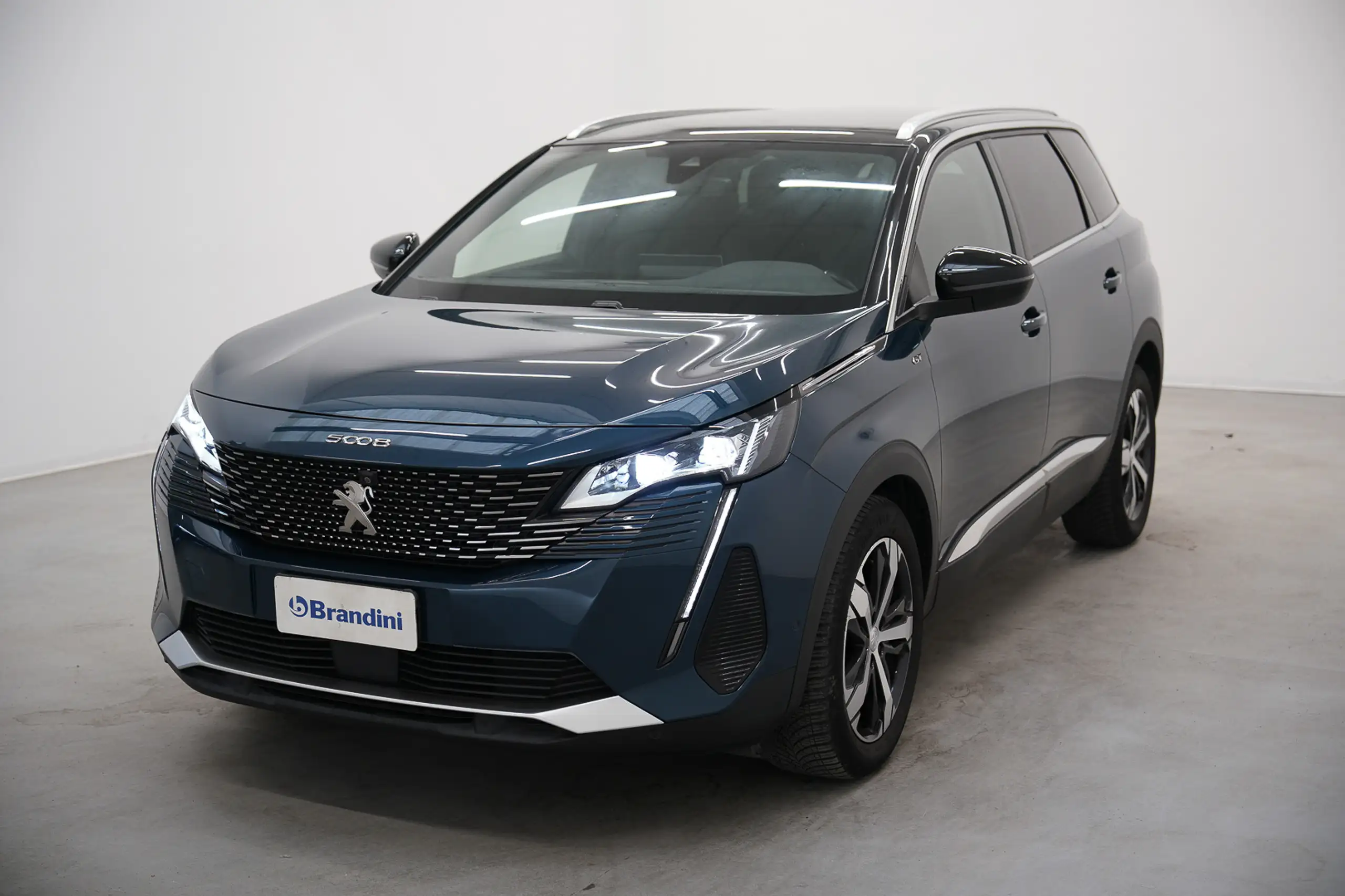 Peugeot 5008 2021