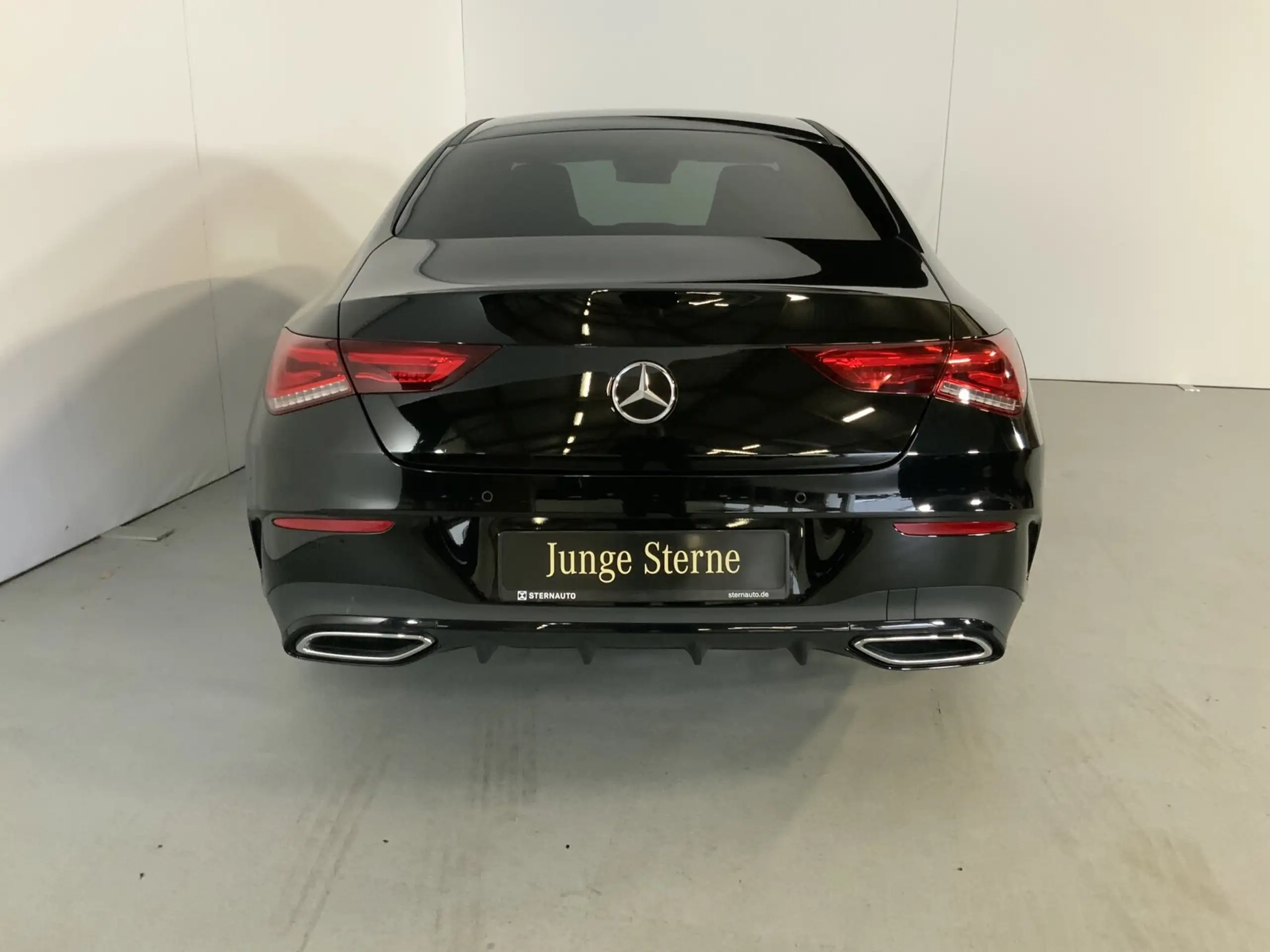 Mercedes-Benz - CLA 180