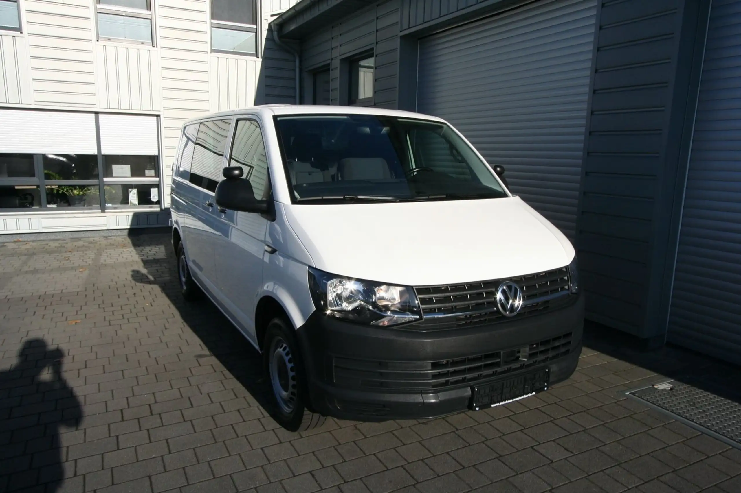 Volkswagen - T6 Transporter