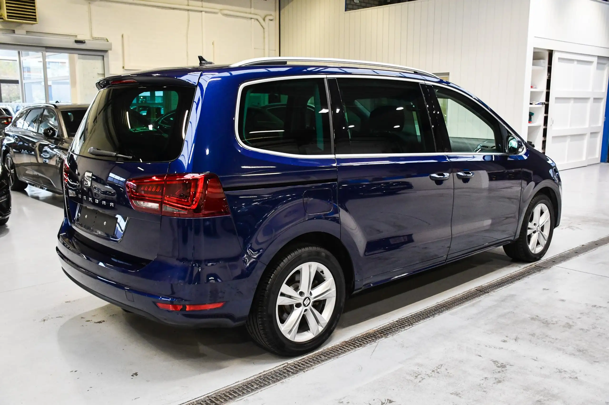 SEAT - Alhambra