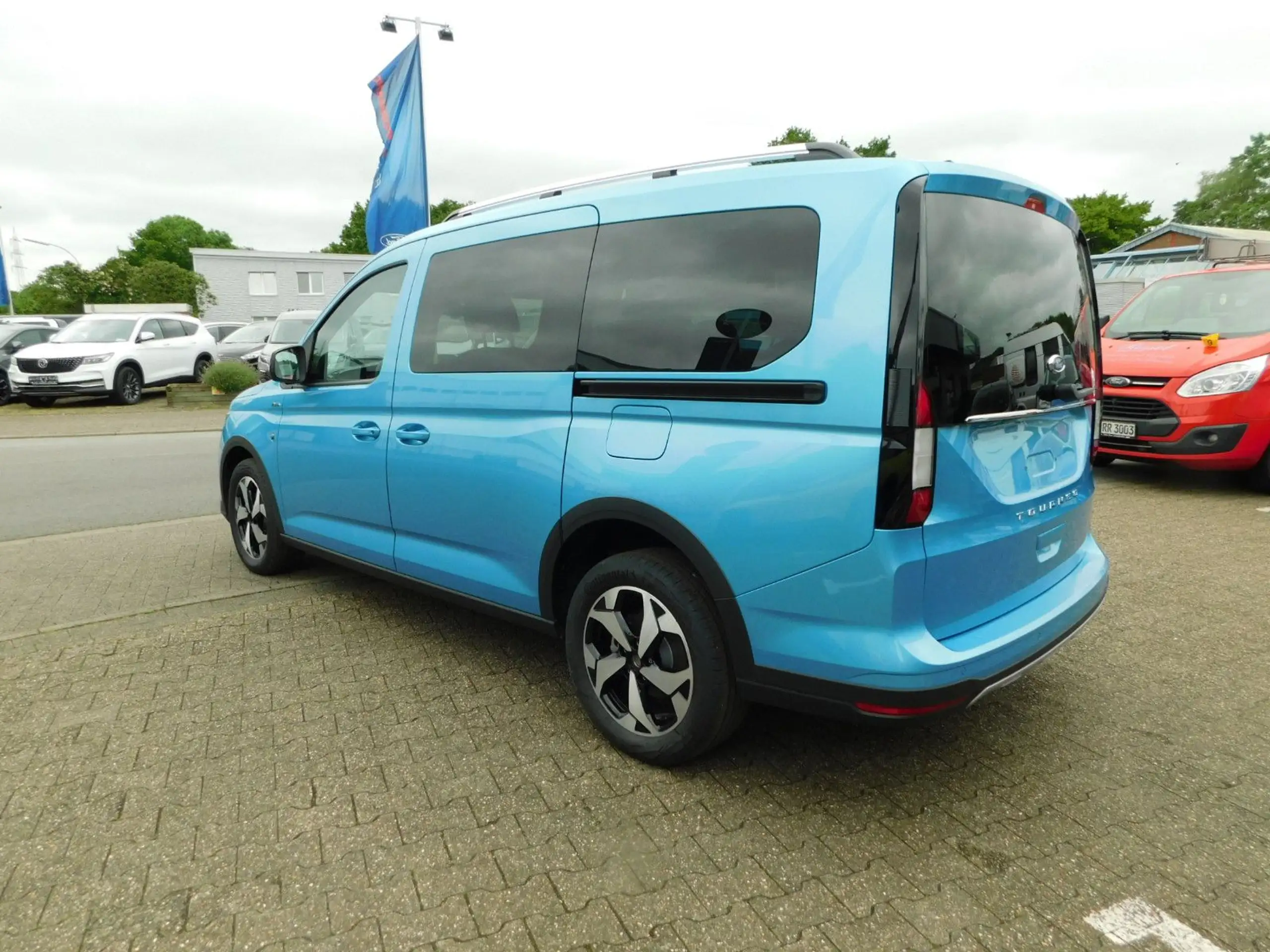 Ford - Grand Tourneo