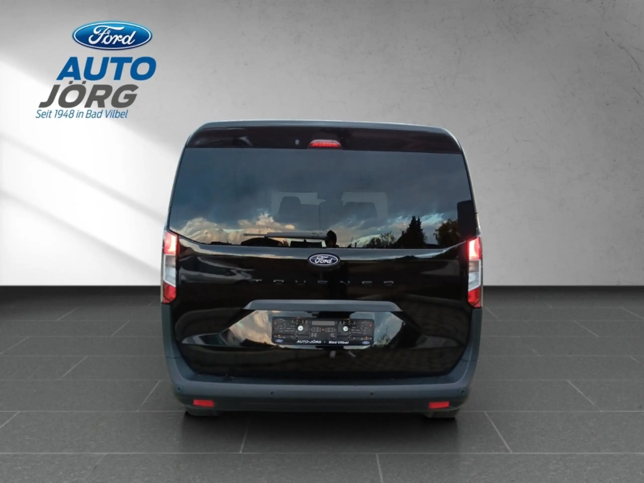 Ford - Tourneo Courier