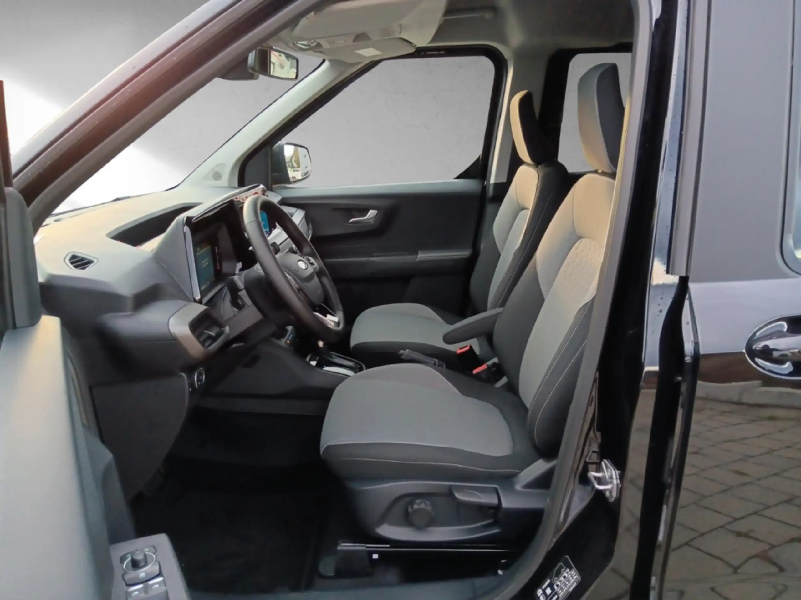 Ford - Tourneo Courier