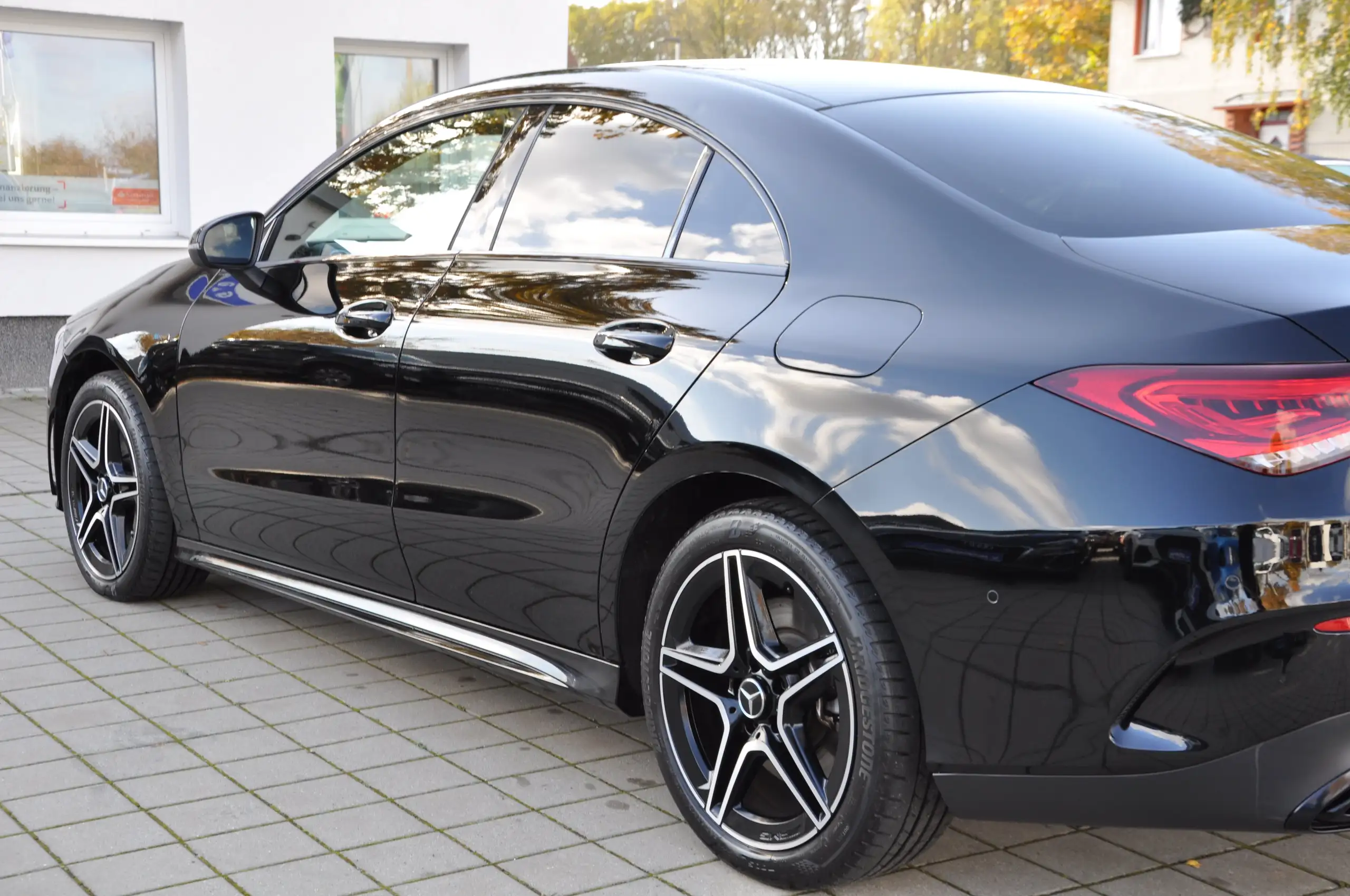 Mercedes-Benz - CLA 250