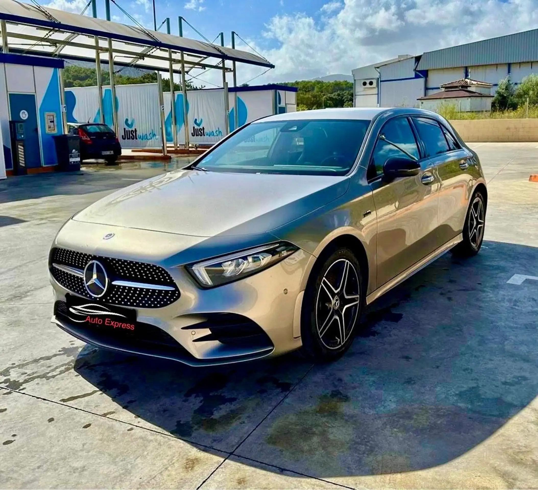 Mercedes-Benz A 250 2021