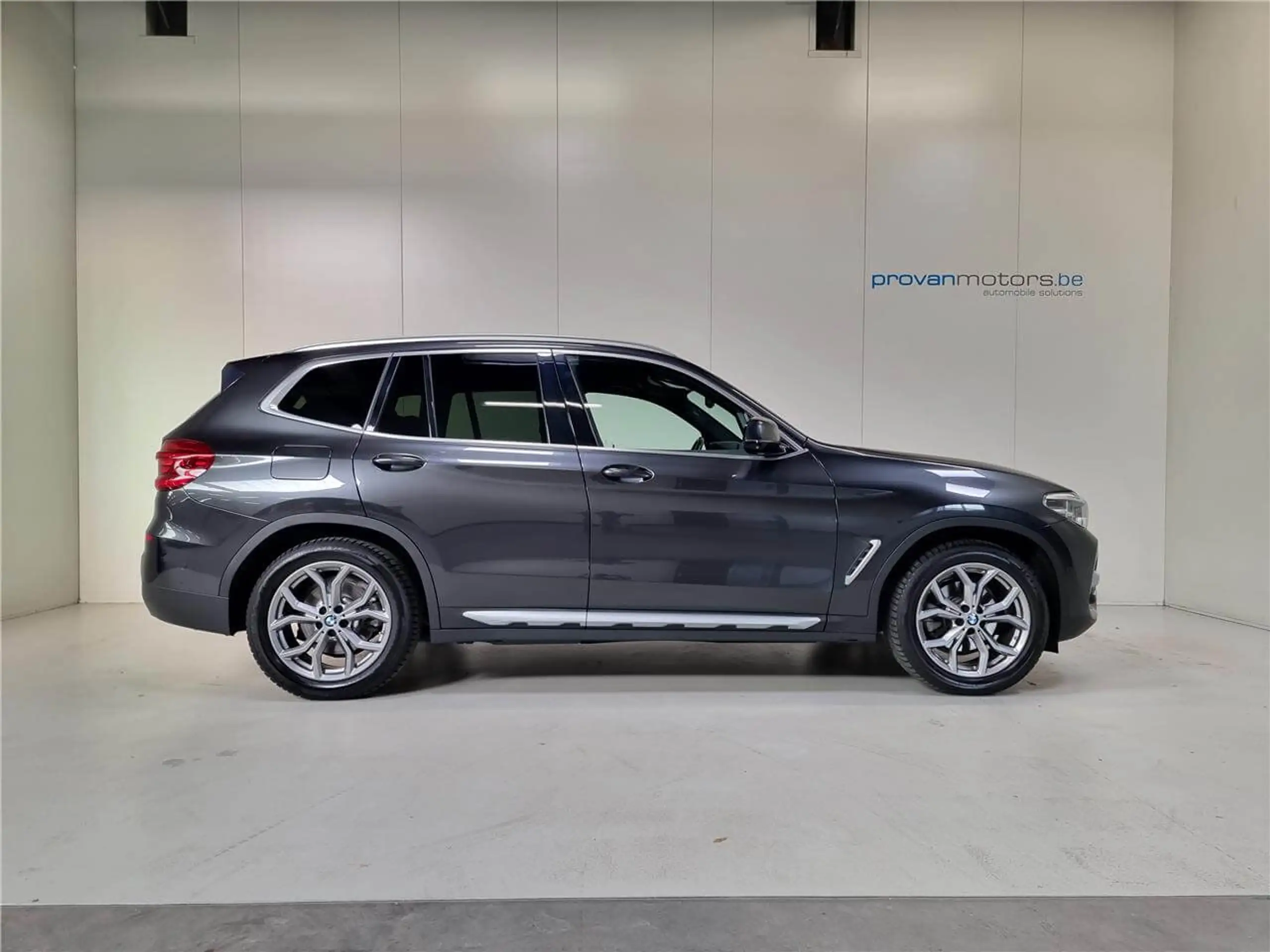 BMW - X3