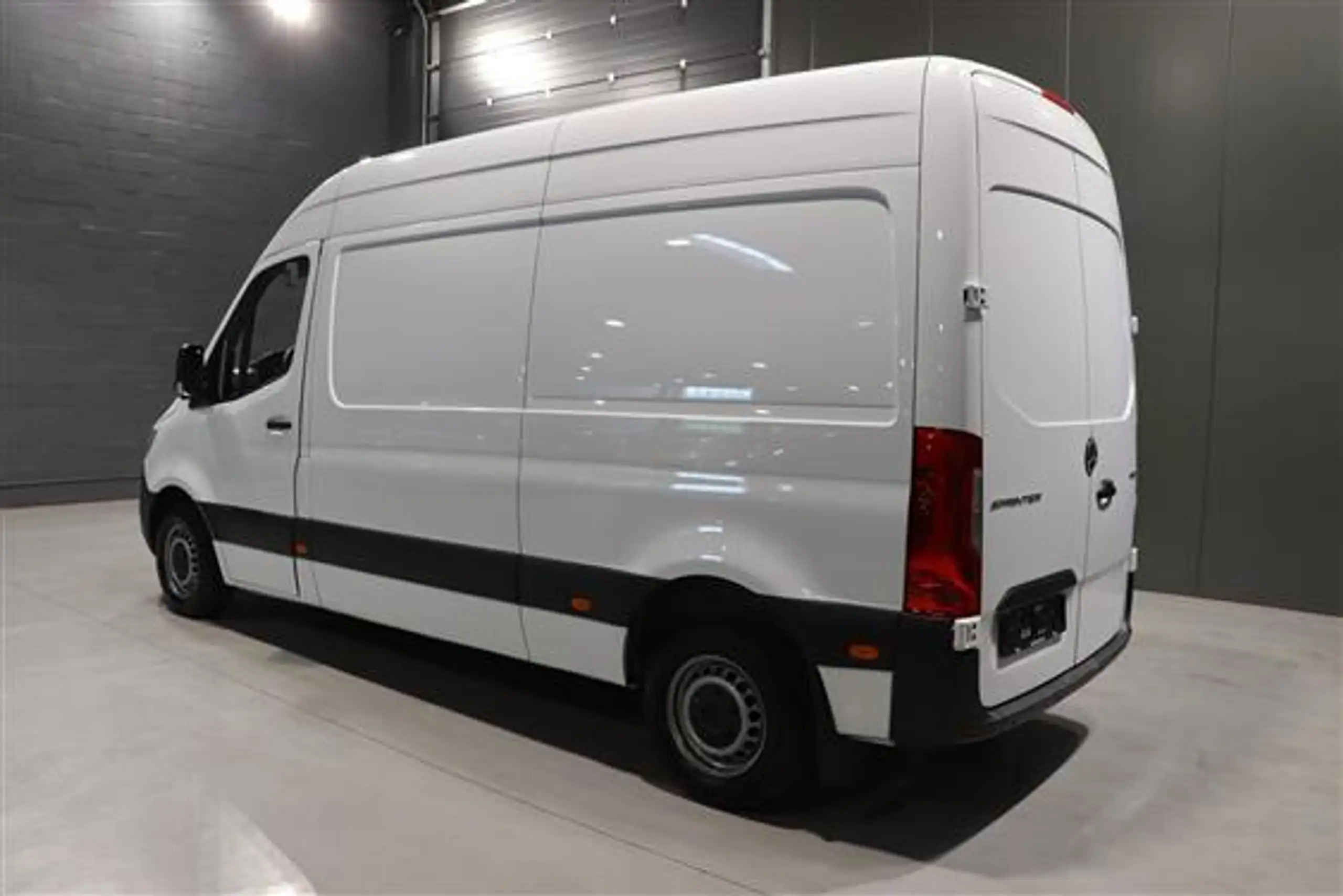 Mercedes-Benz - Sprinter