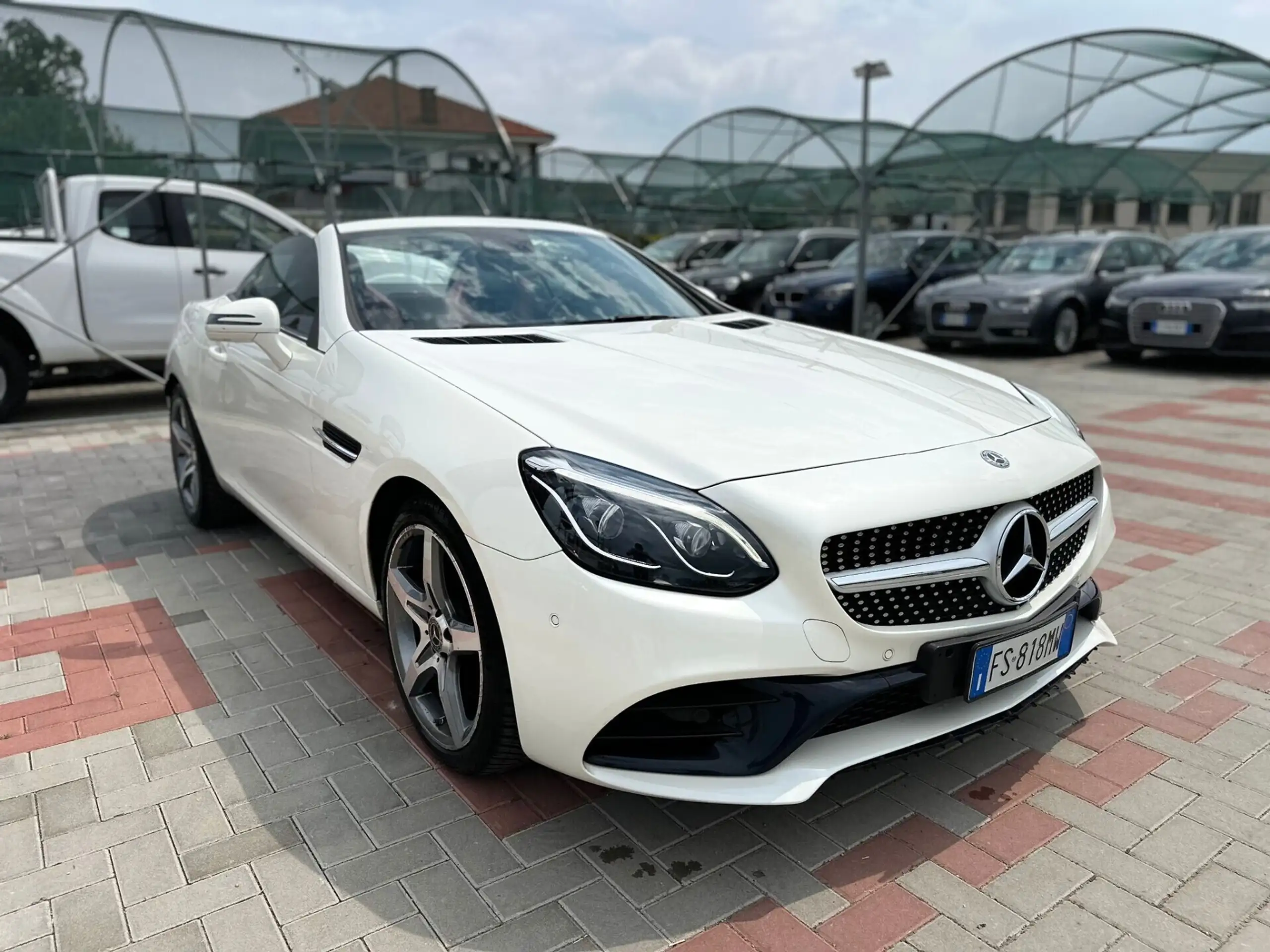 Mercedes-Benz - SLC 180