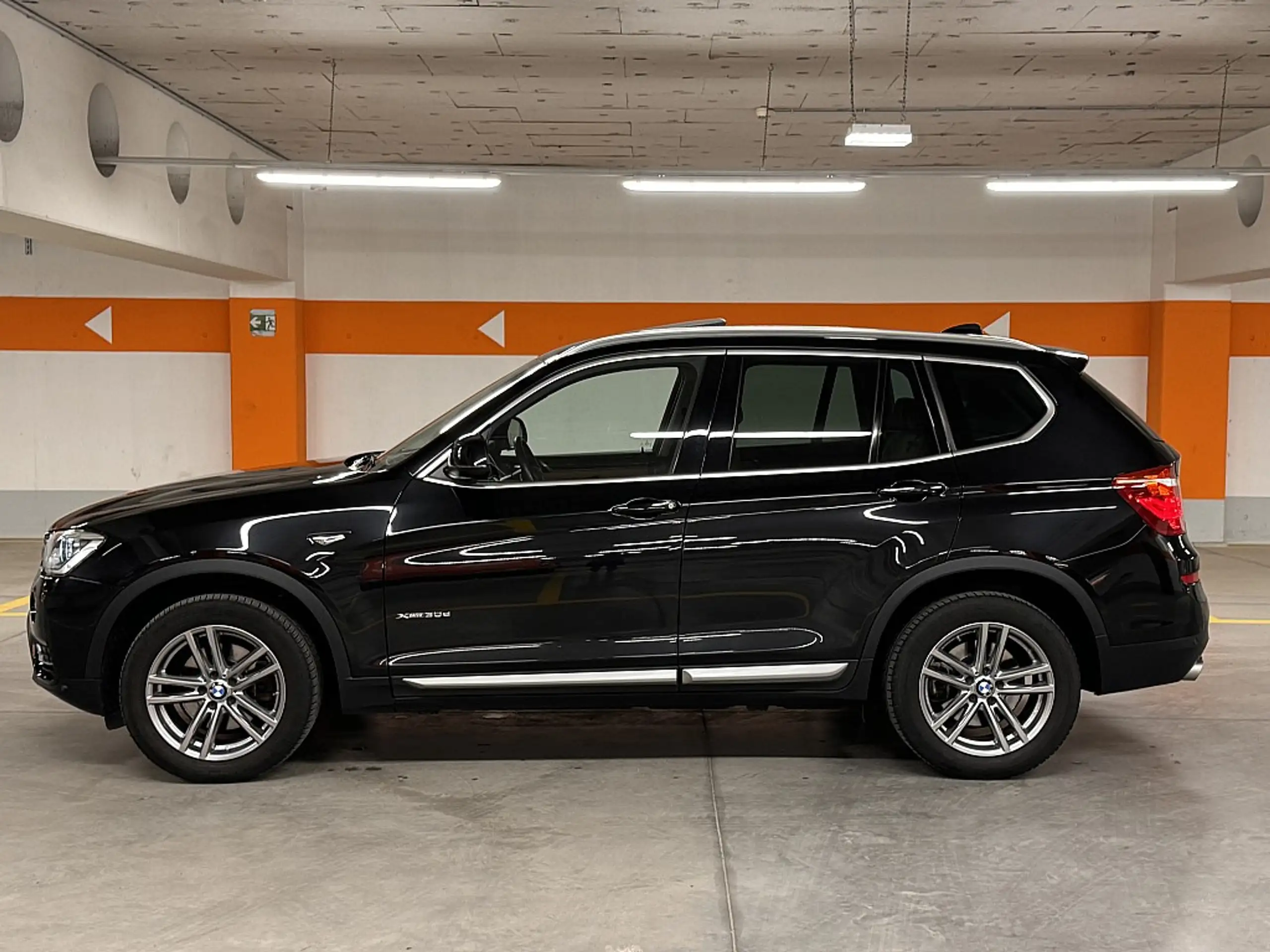 BMW - X3