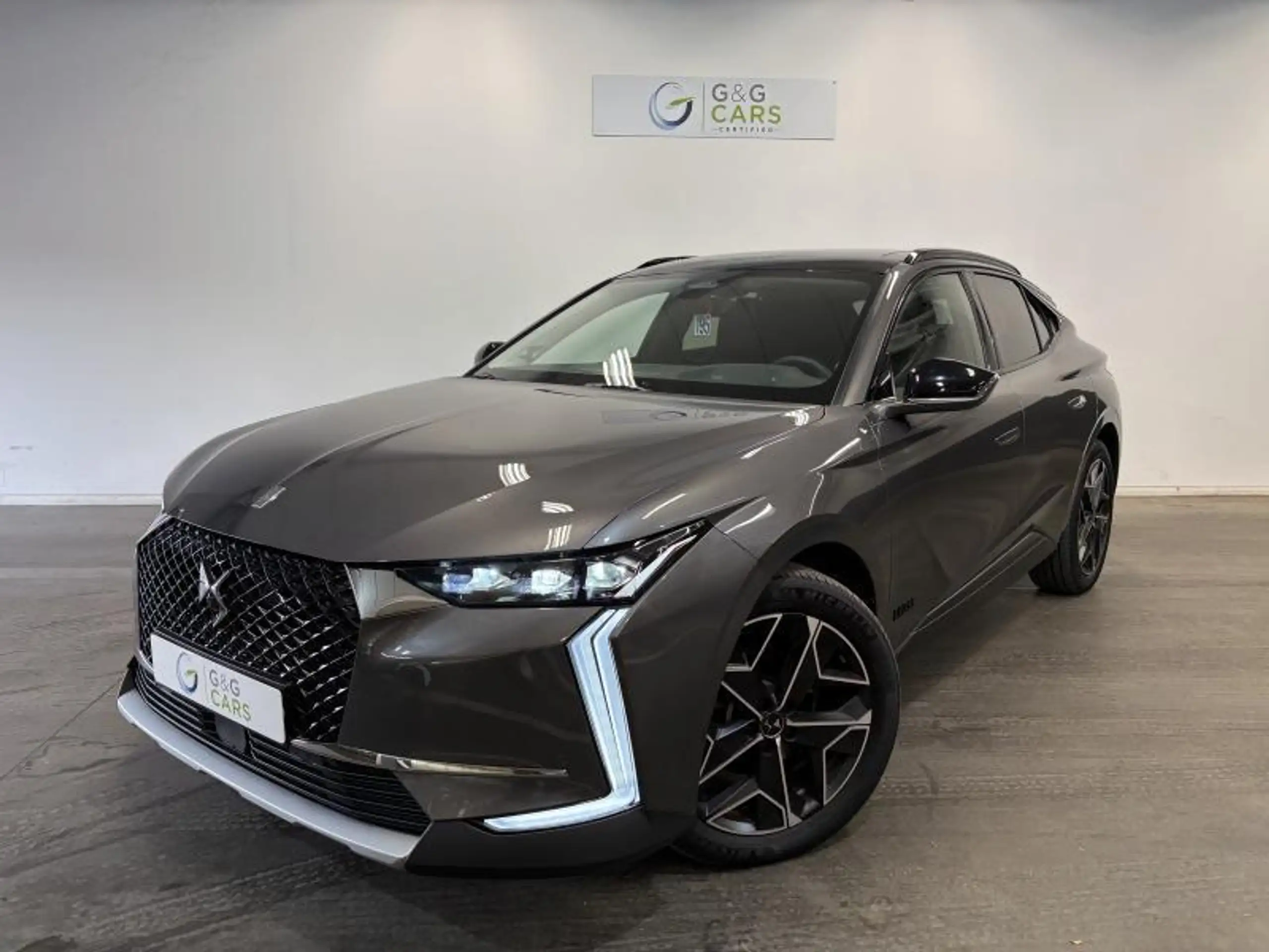 DS Automobiles - DS 4