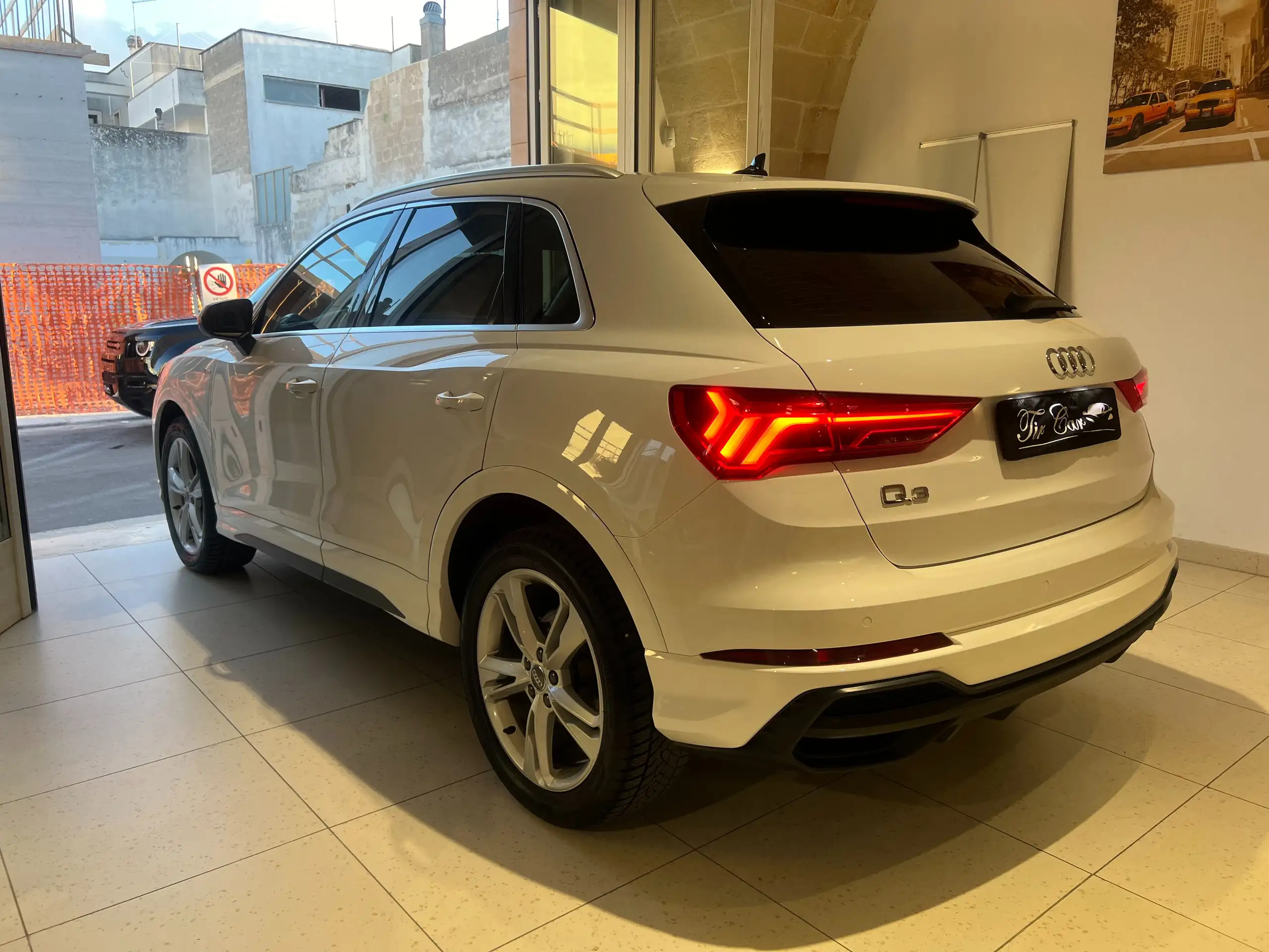 Audi - Q3