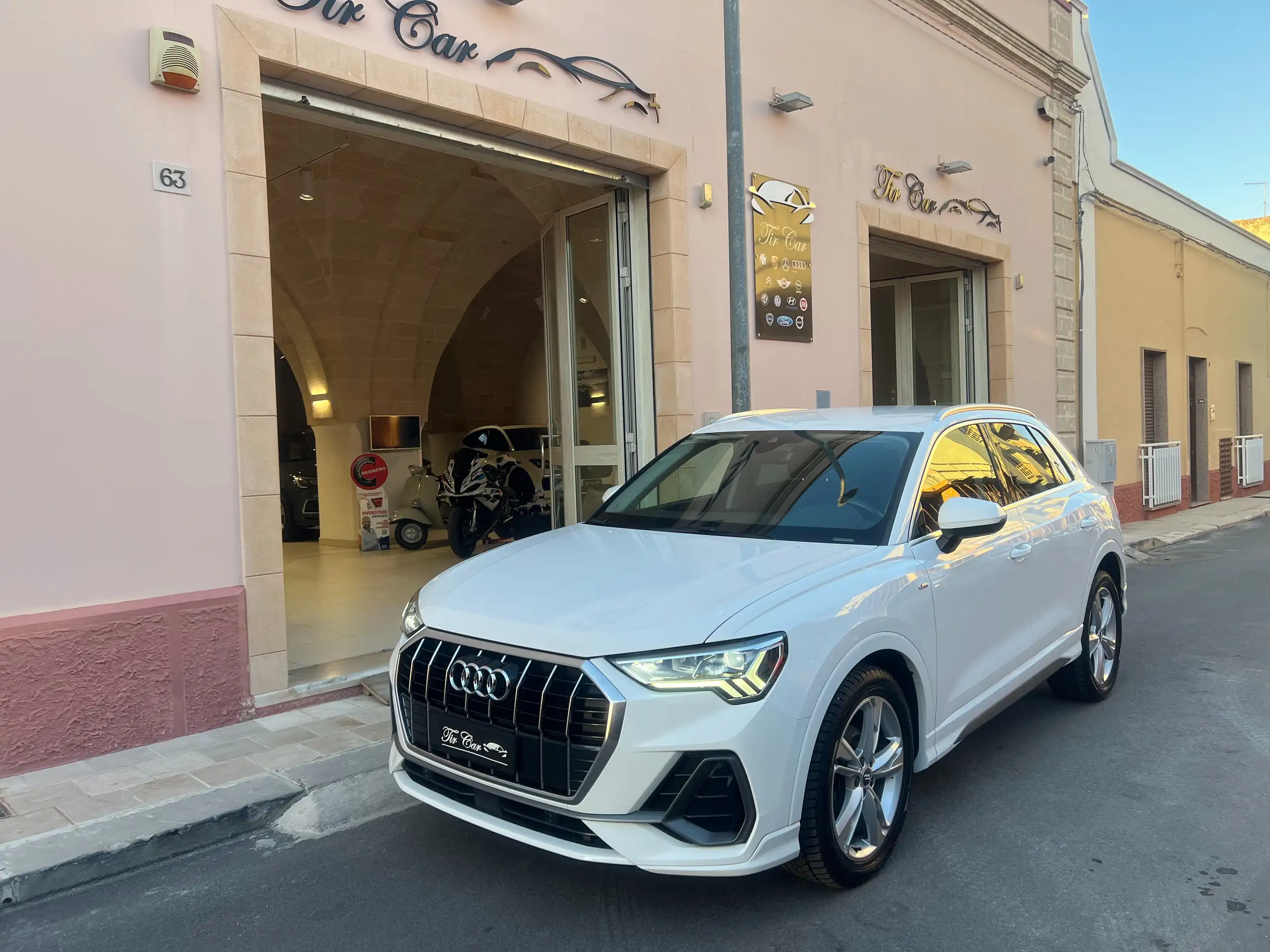 Audi - Q3