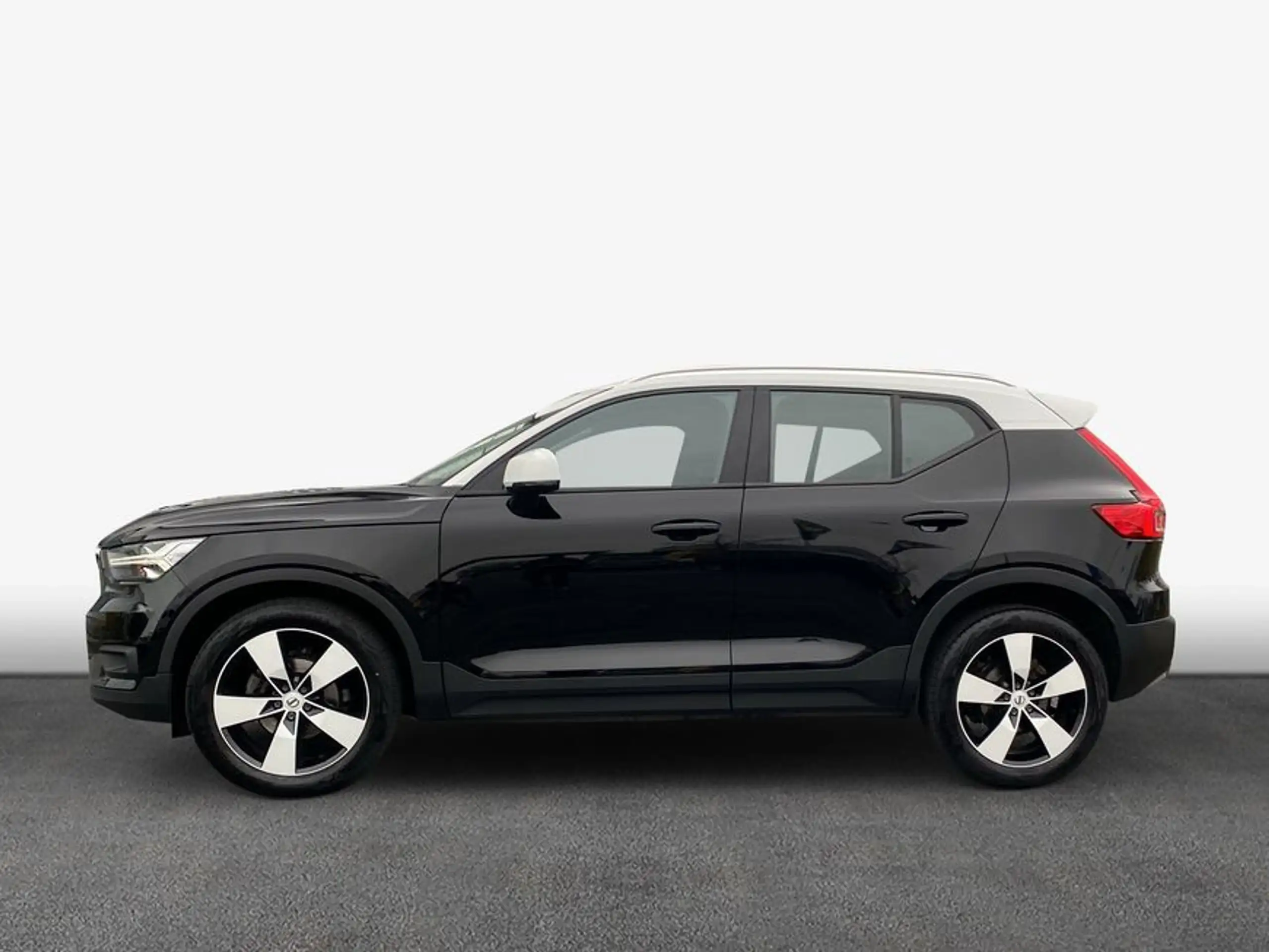 Volvo - XC40