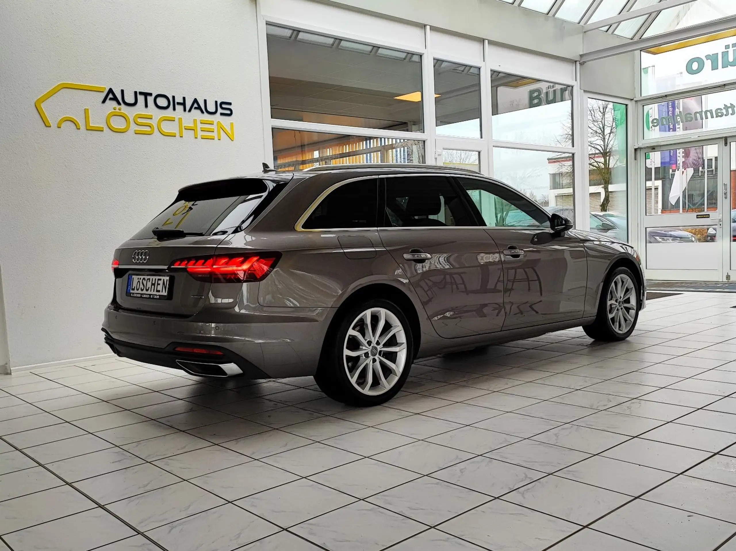 Audi - A4