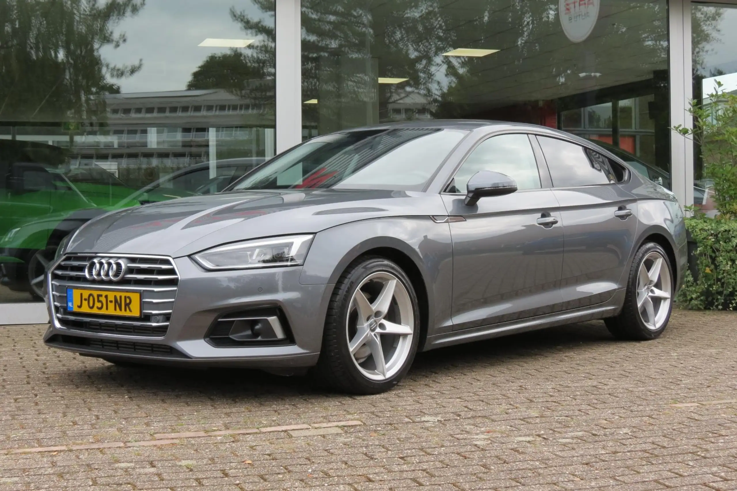 Audi - A5