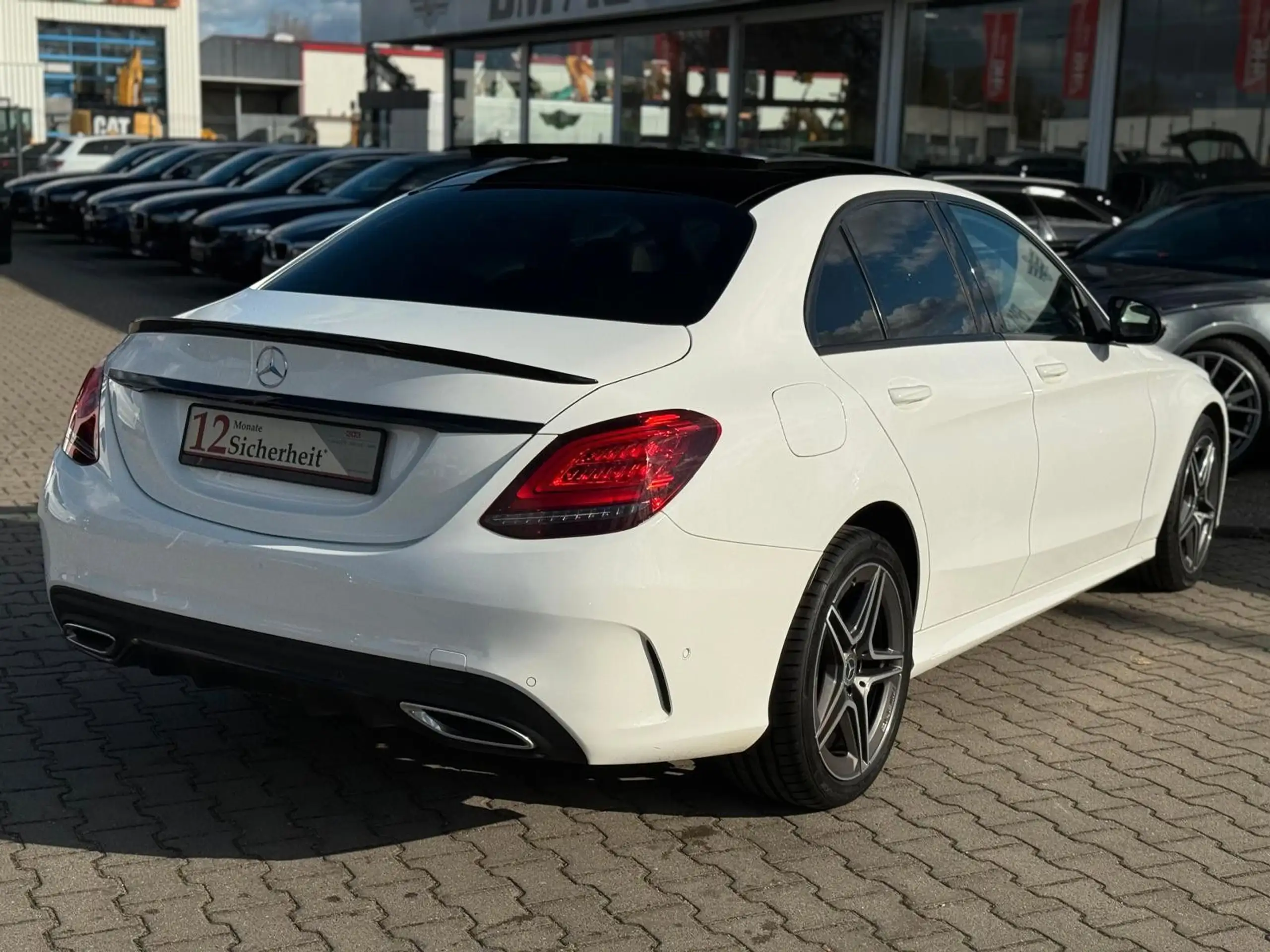 Mercedes-Benz - C 220