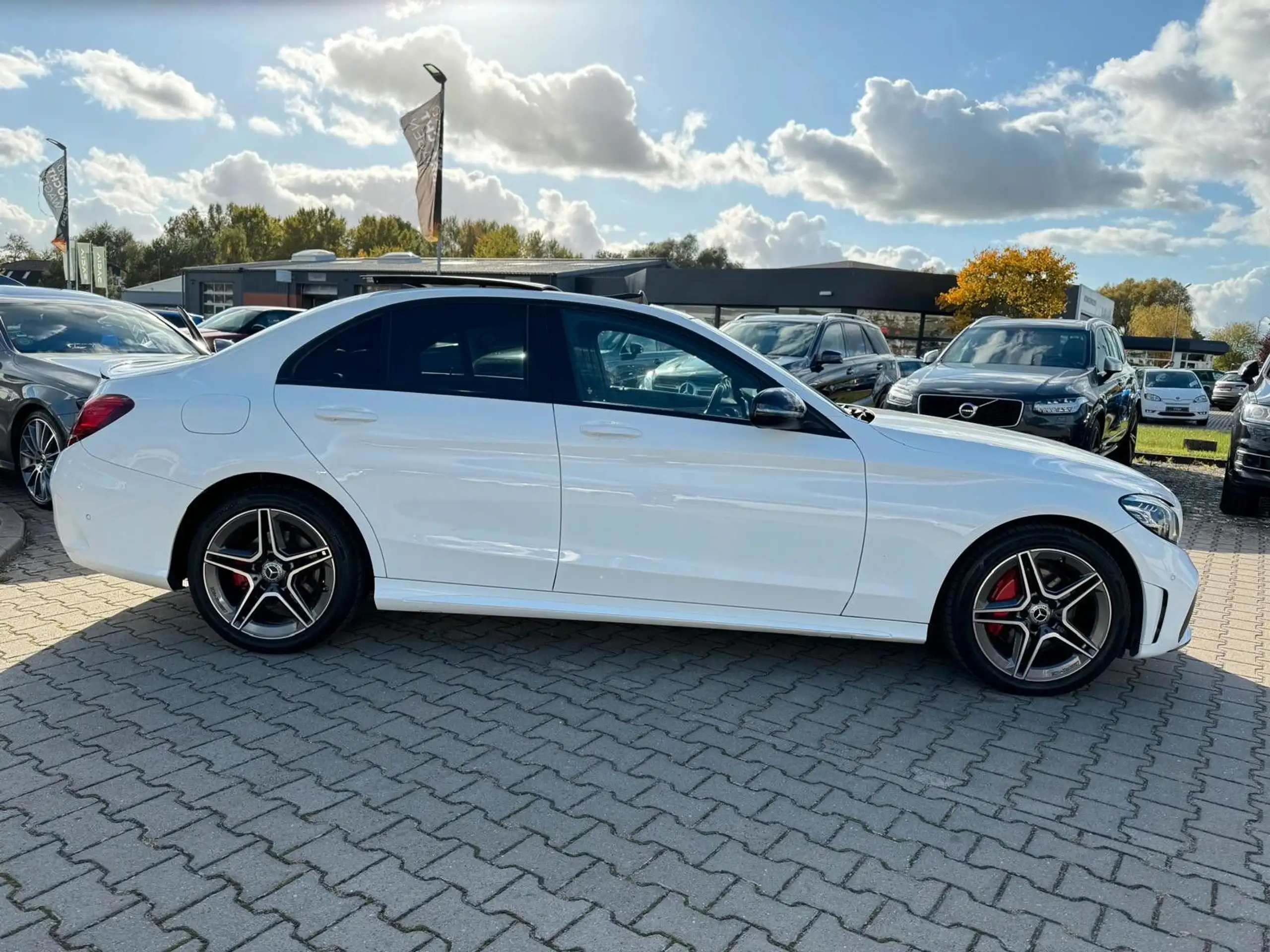 Mercedes-Benz - C 220