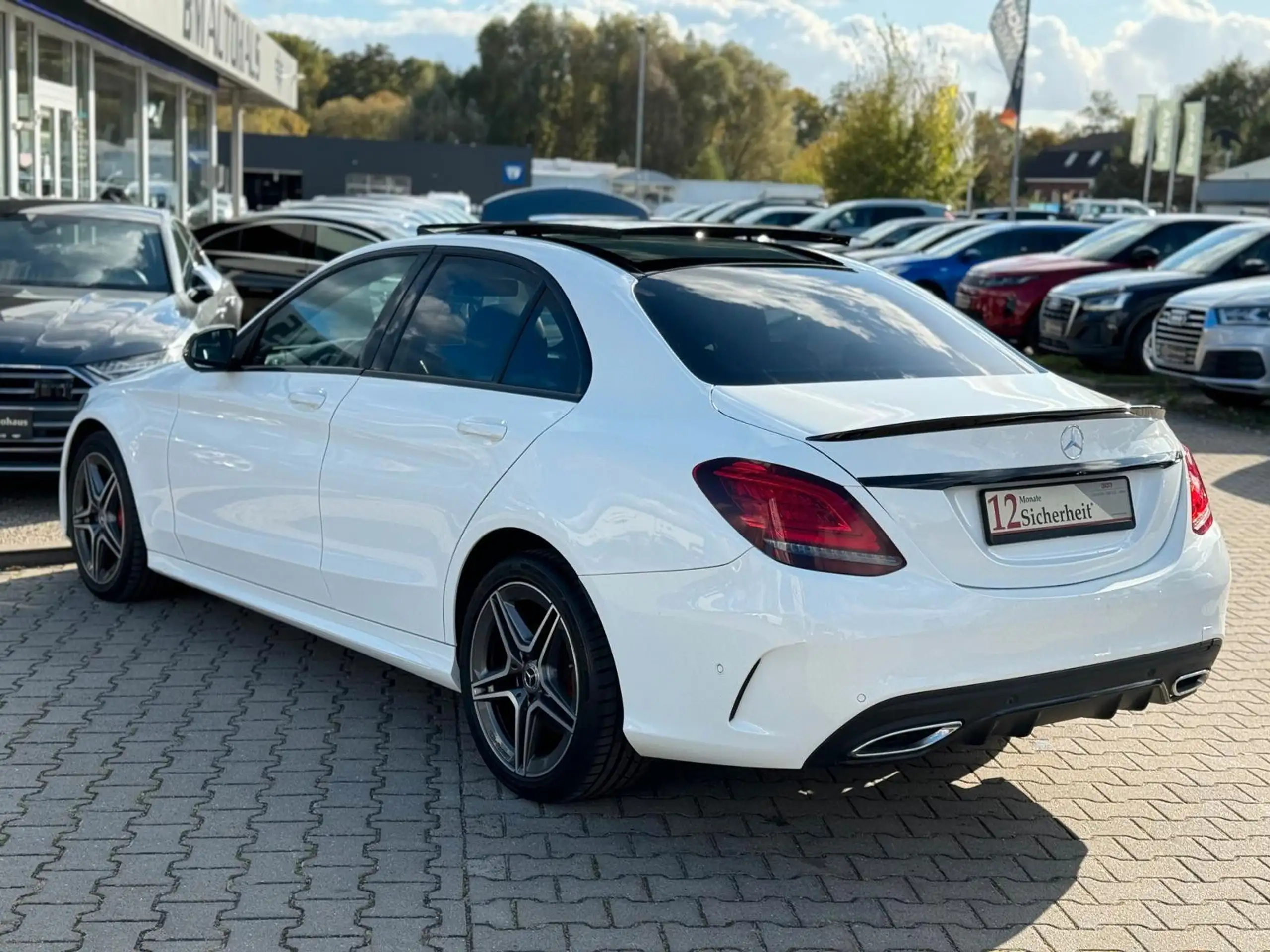 Mercedes-Benz - C 220