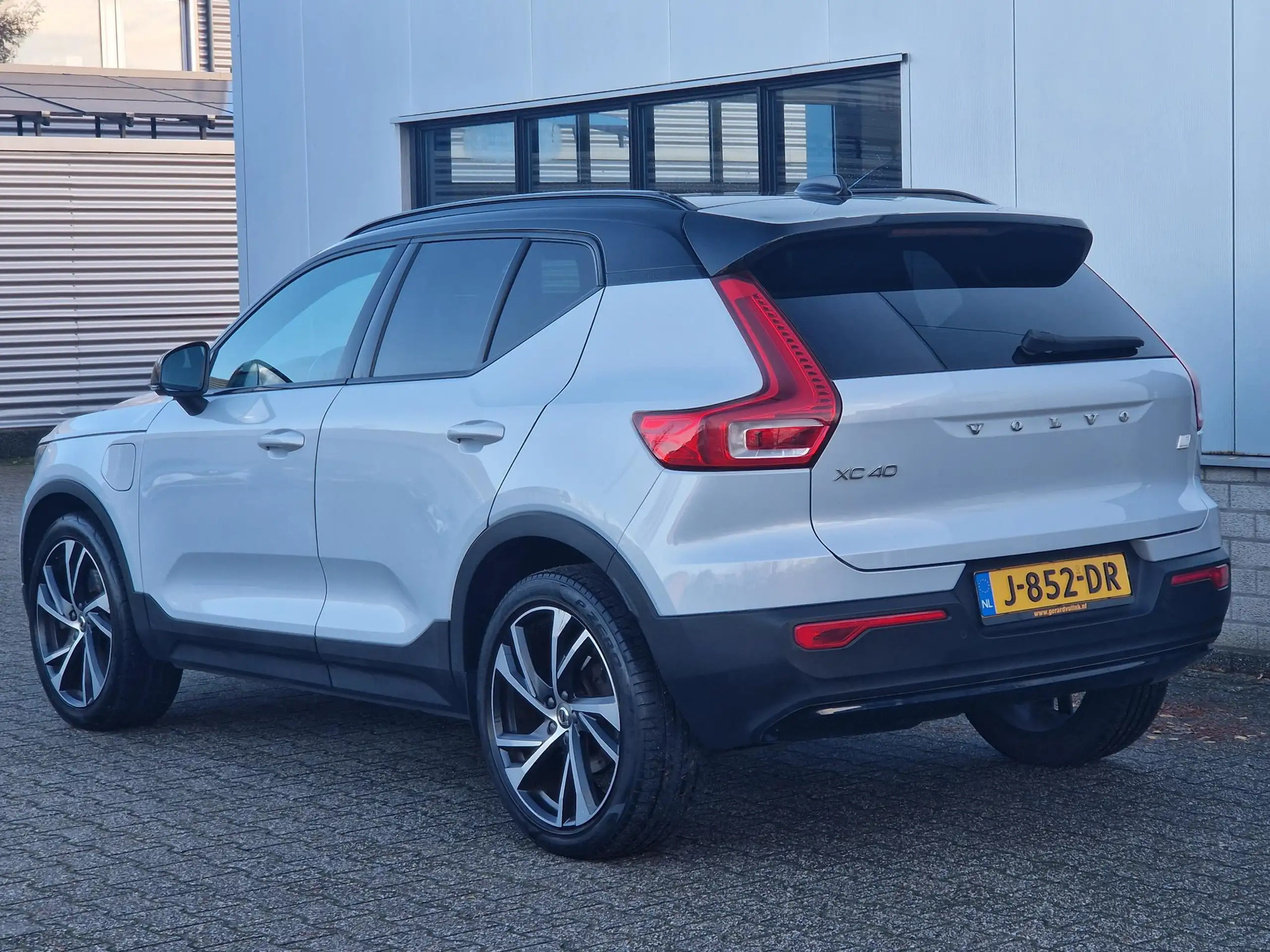 Volvo - XC40