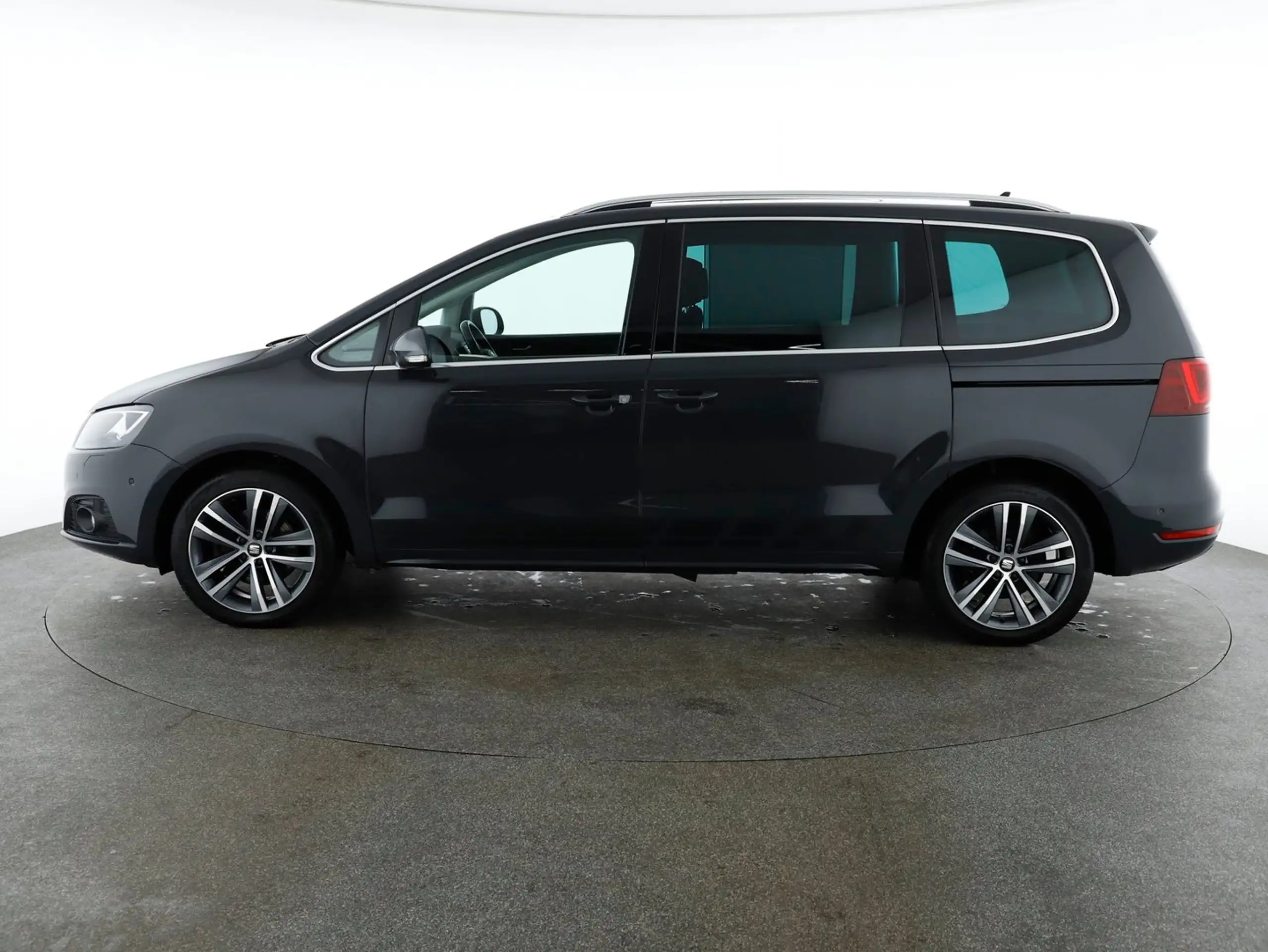 SEAT - Alhambra