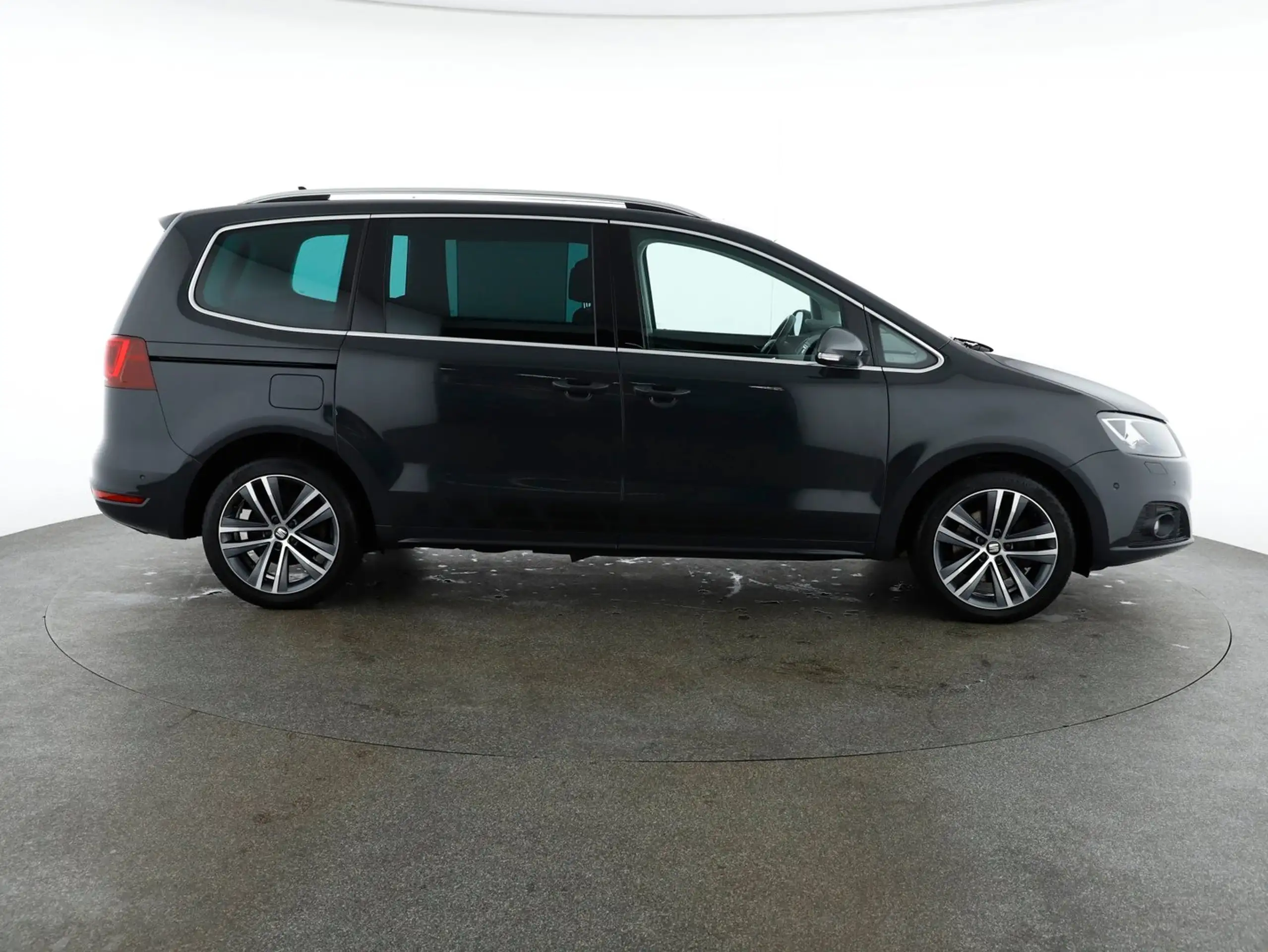 SEAT - Alhambra