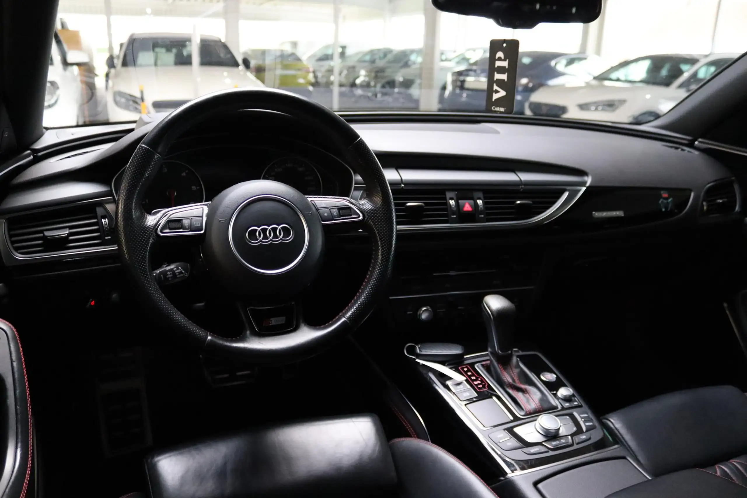 Audi - A6