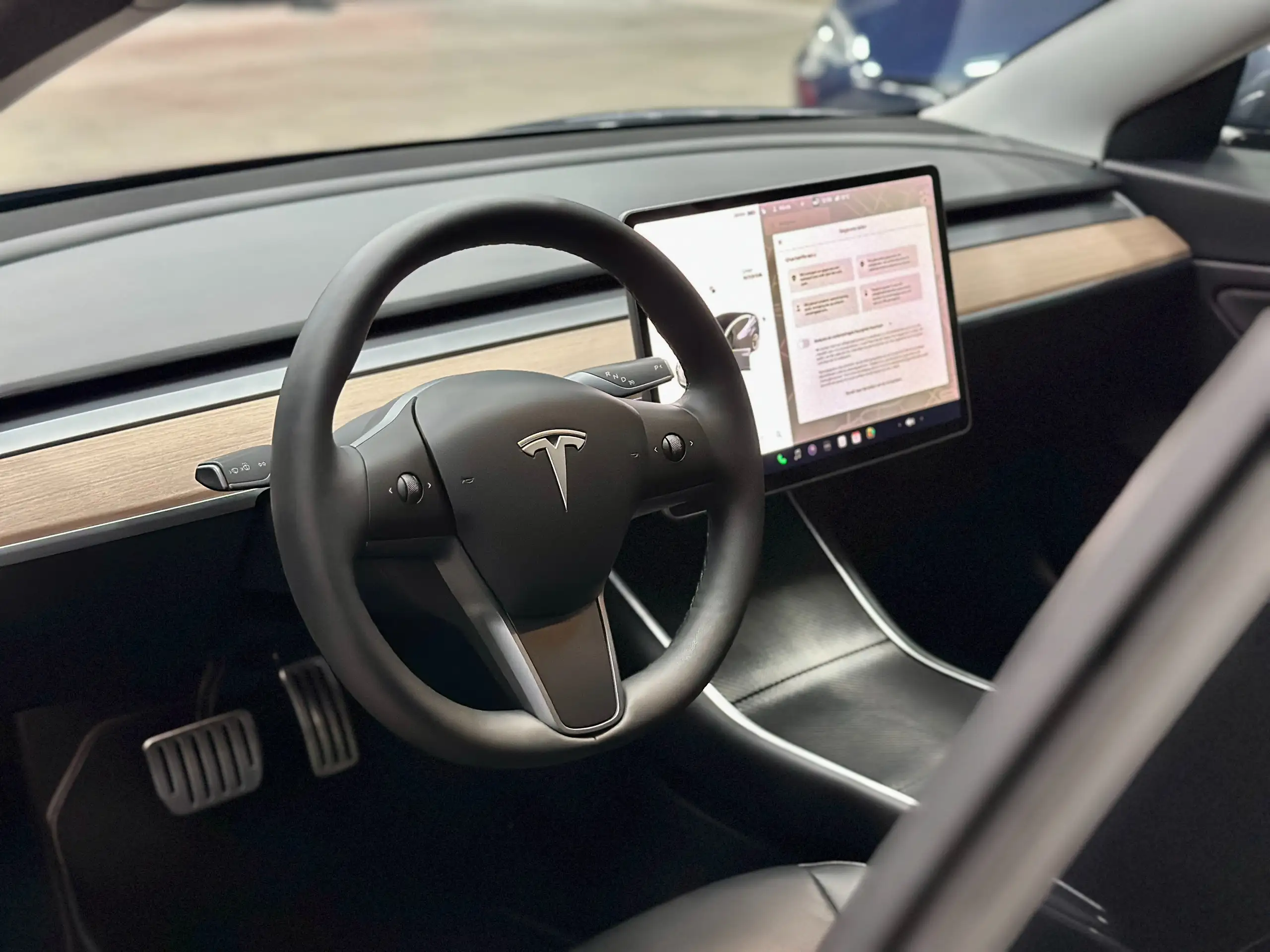 Tesla - Model 3