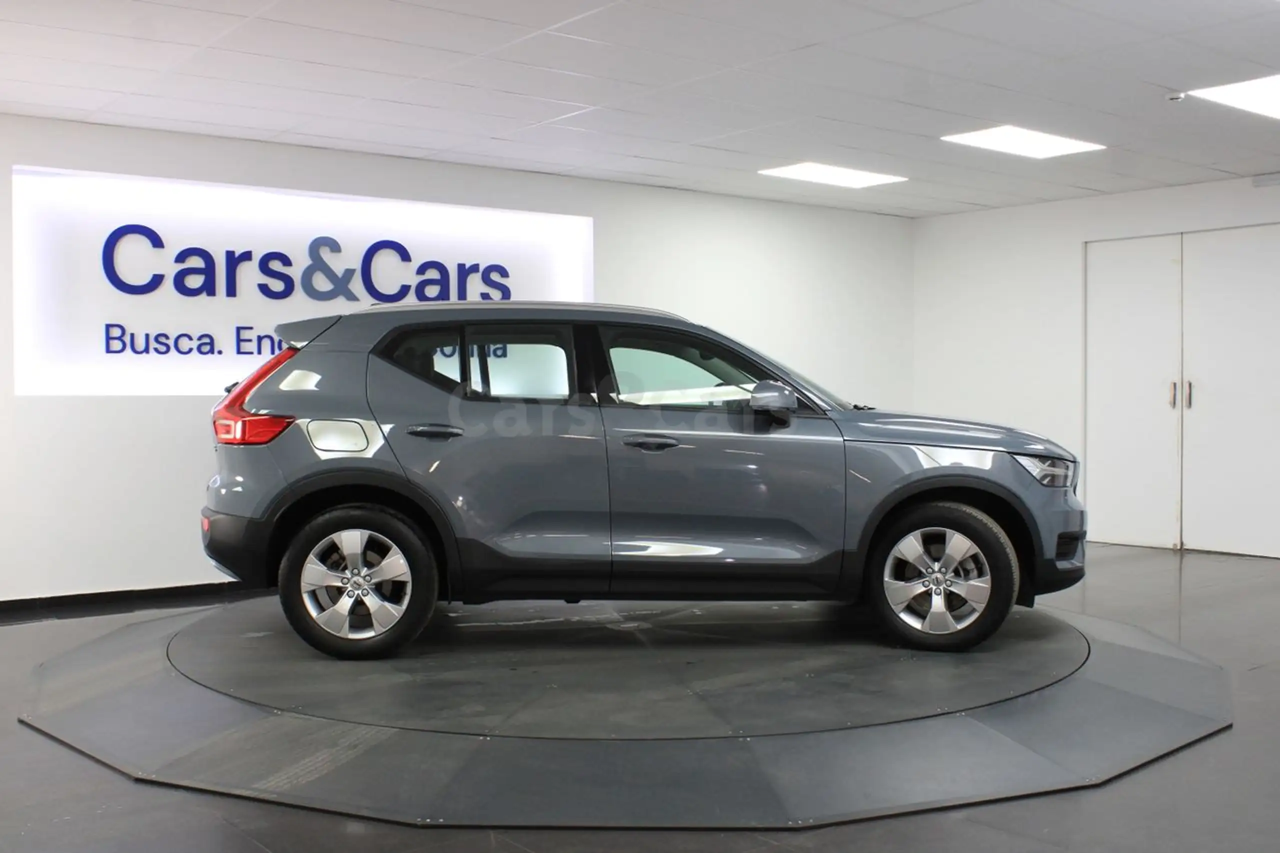 Volvo - XC40