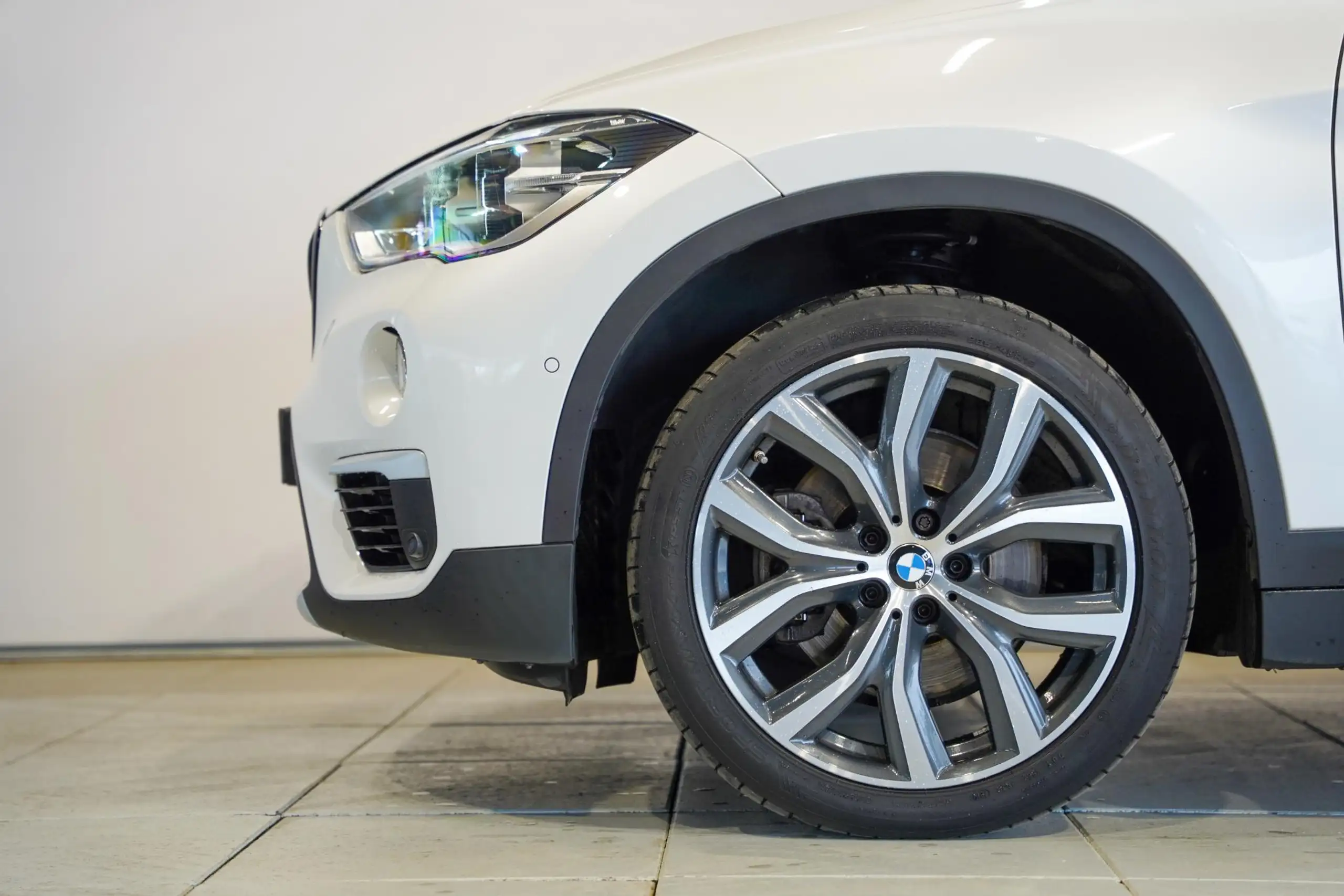 BMW - X1