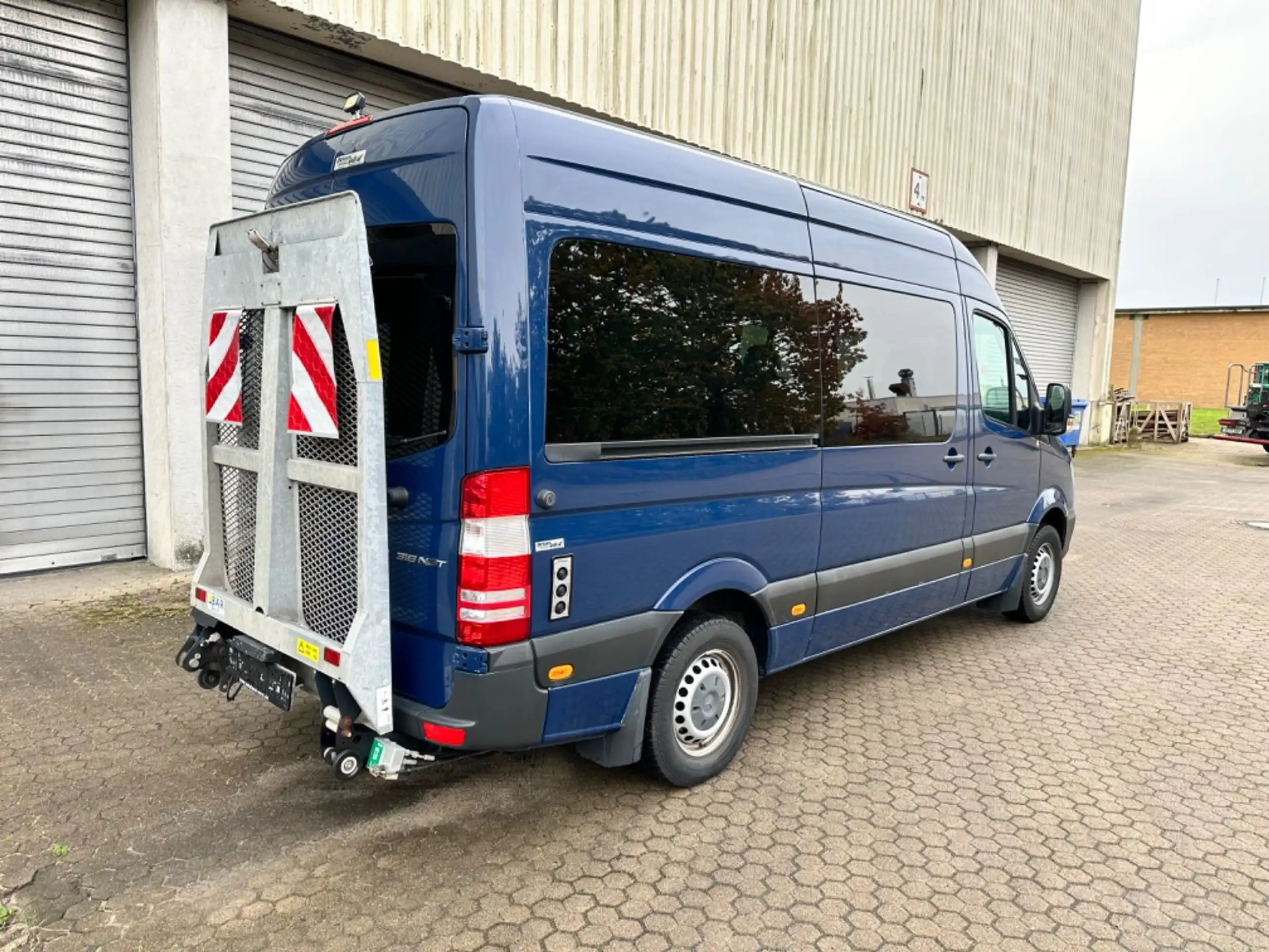 Mercedes-Benz - Sprinter