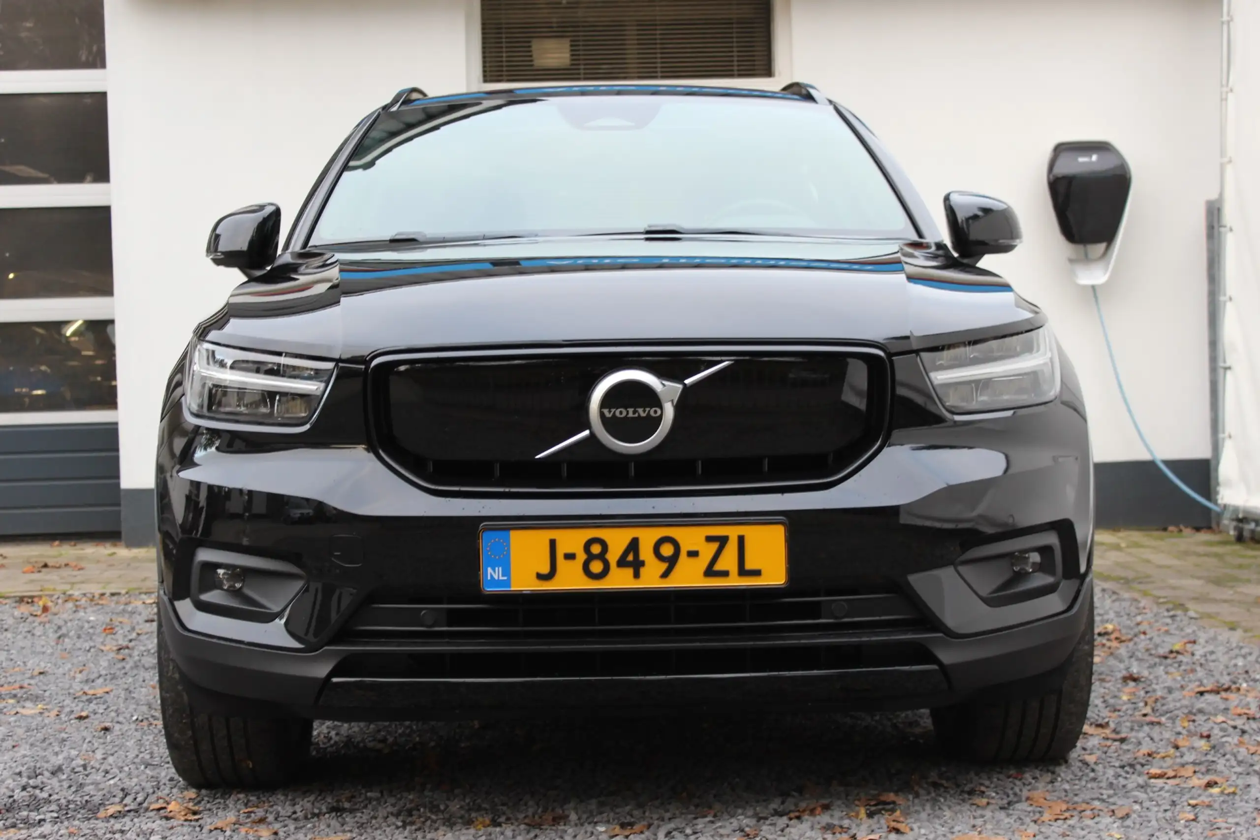 Volvo - XC40