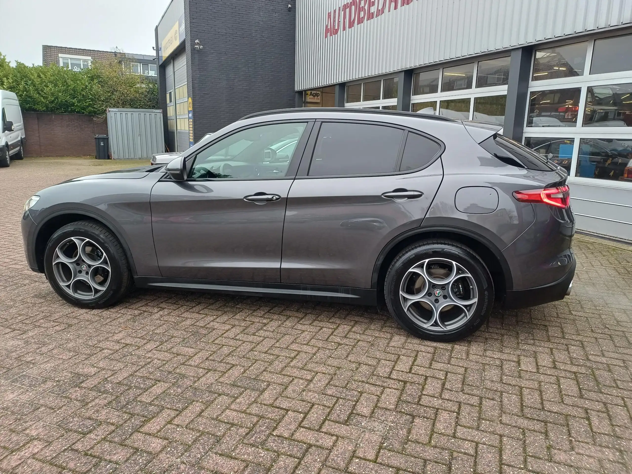 Alfa Romeo - Stelvio