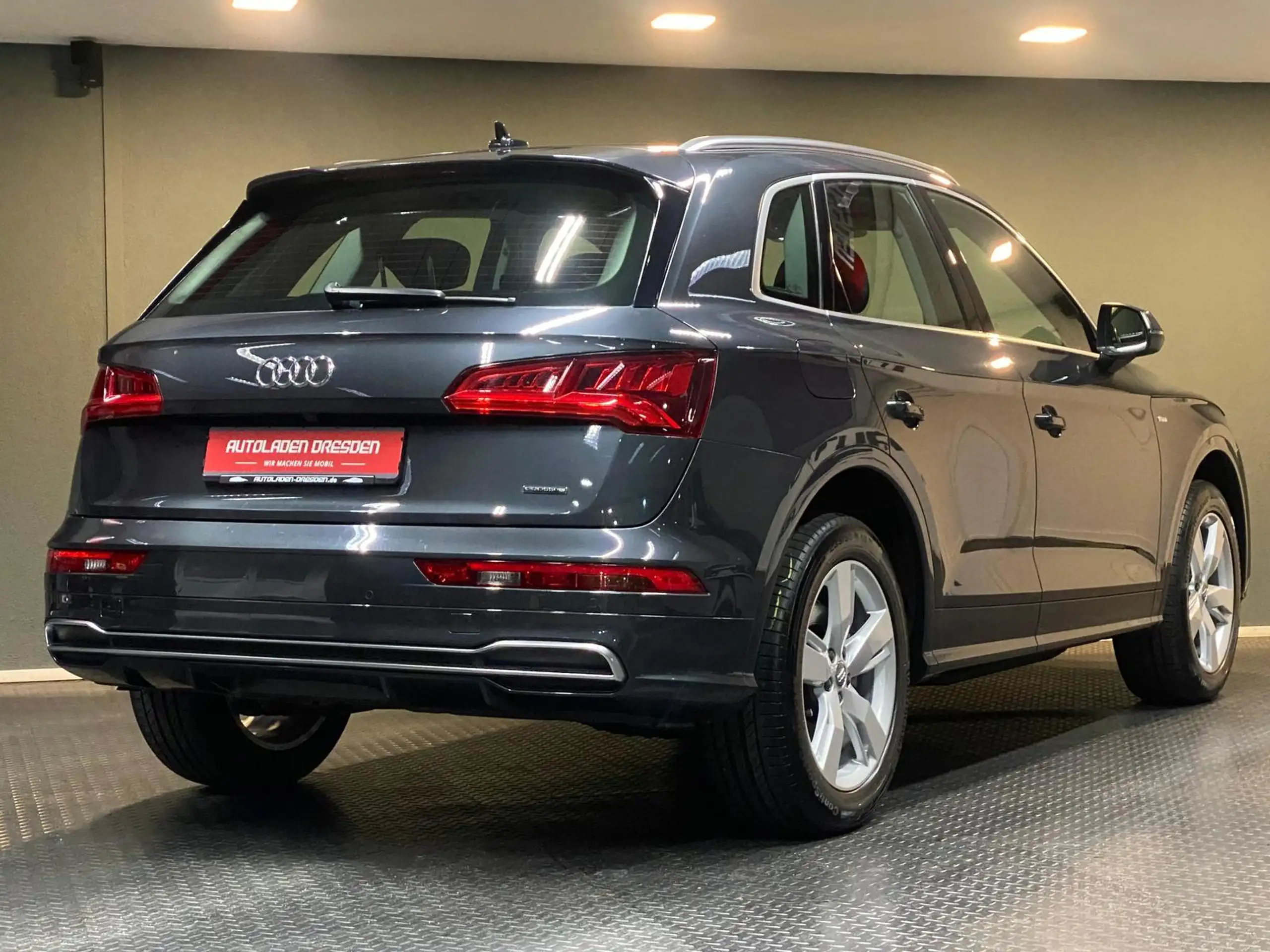 Audi - Q5