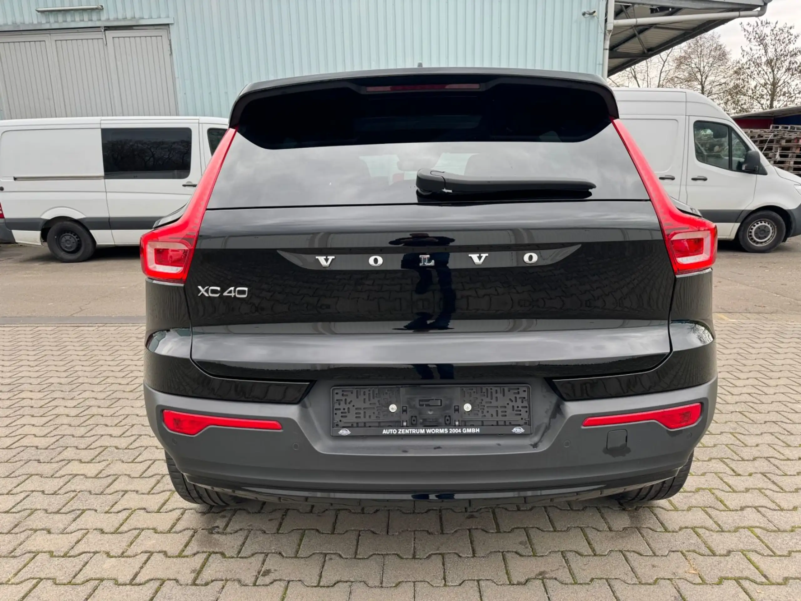 Volvo - XC40