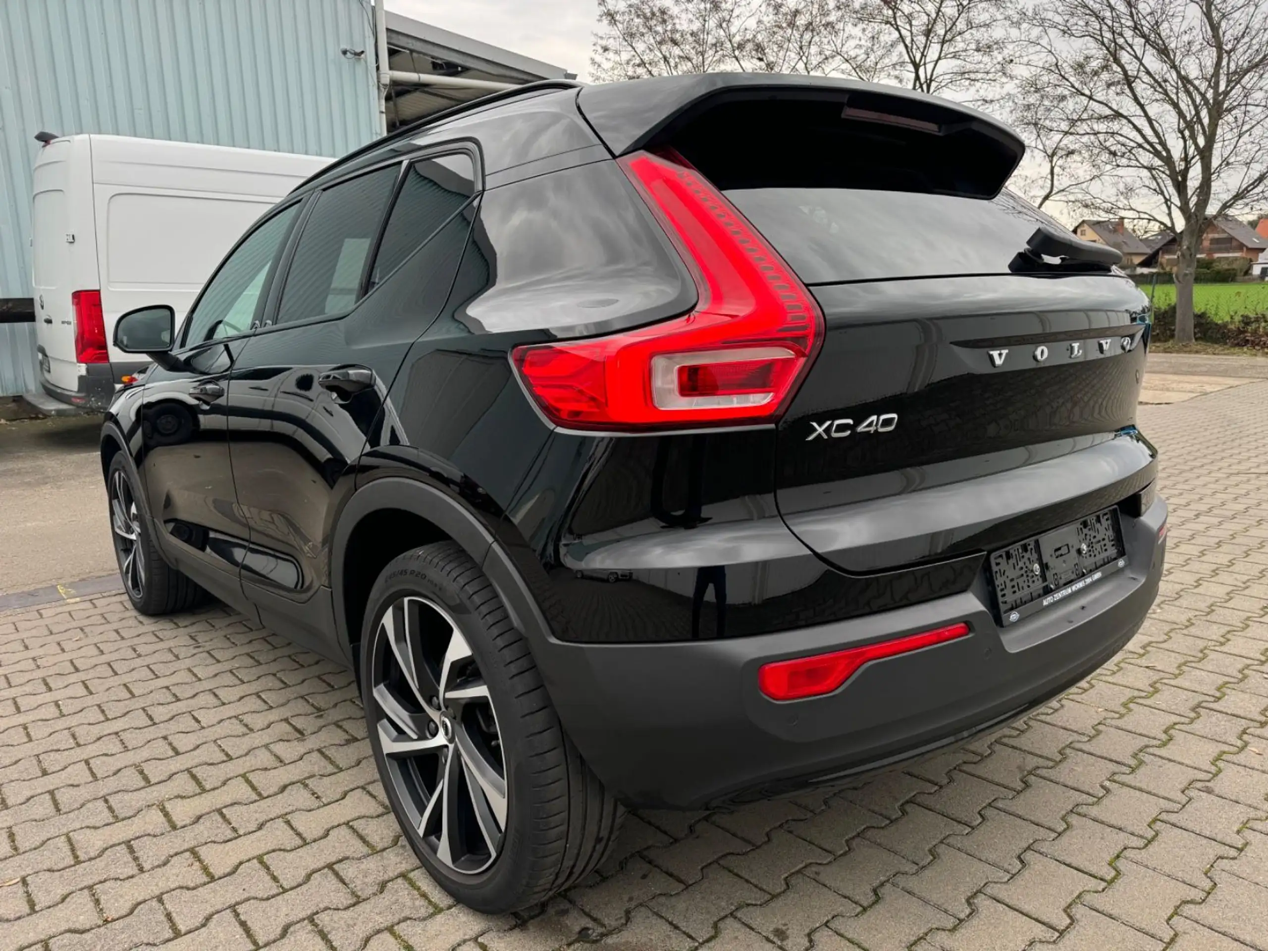 Volvo - XC40