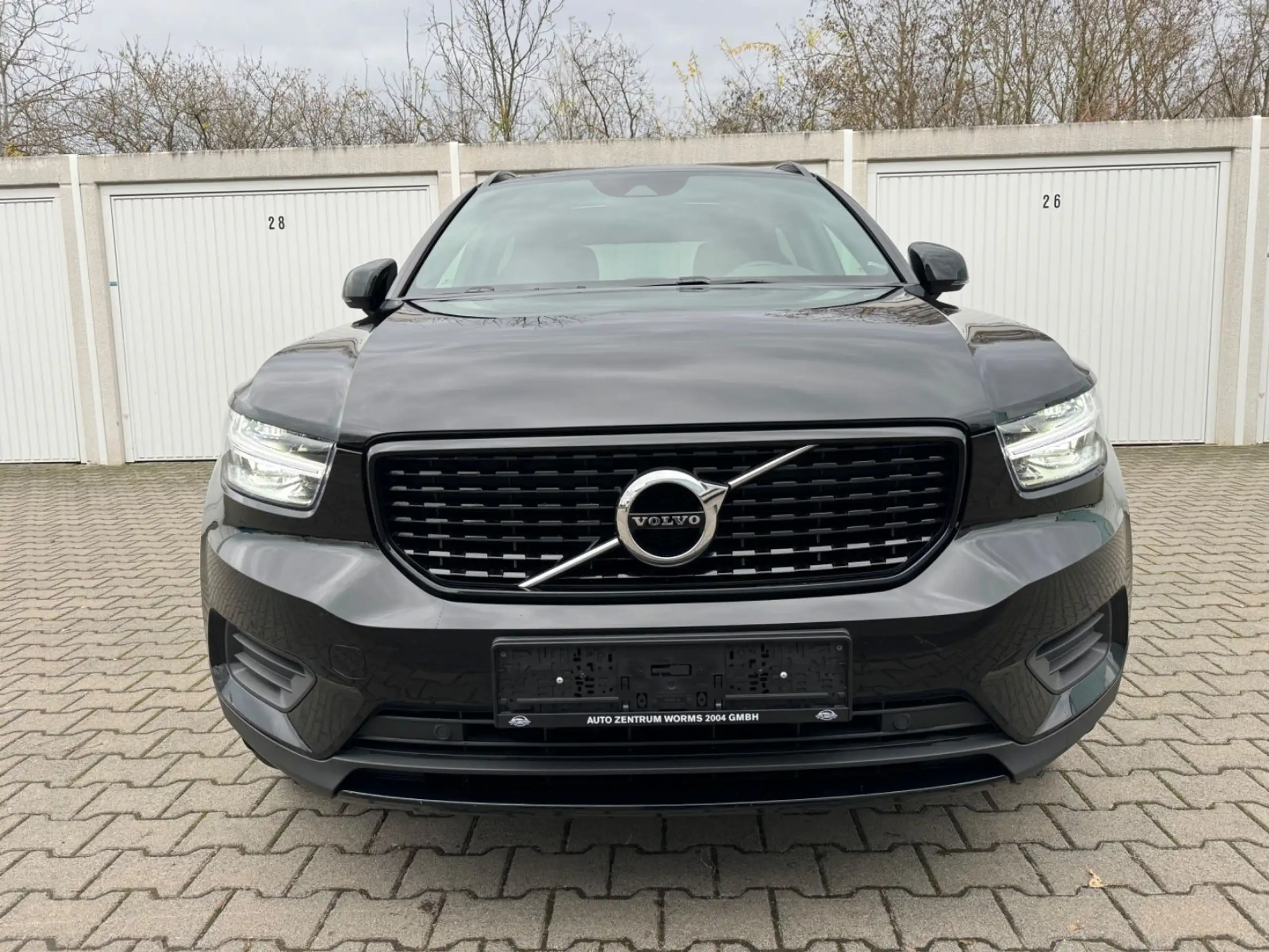 Volvo - XC40