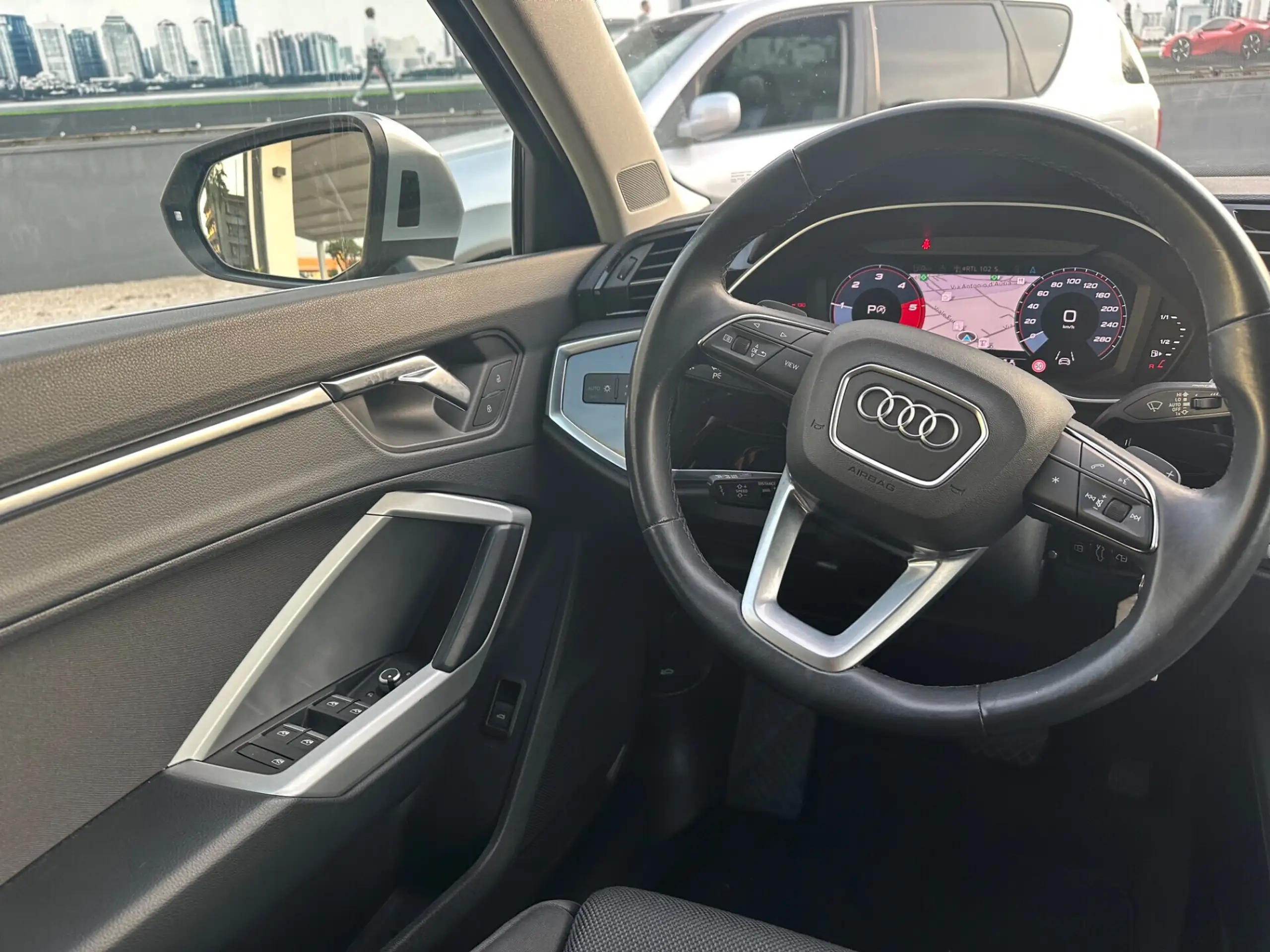 Audi - Q3