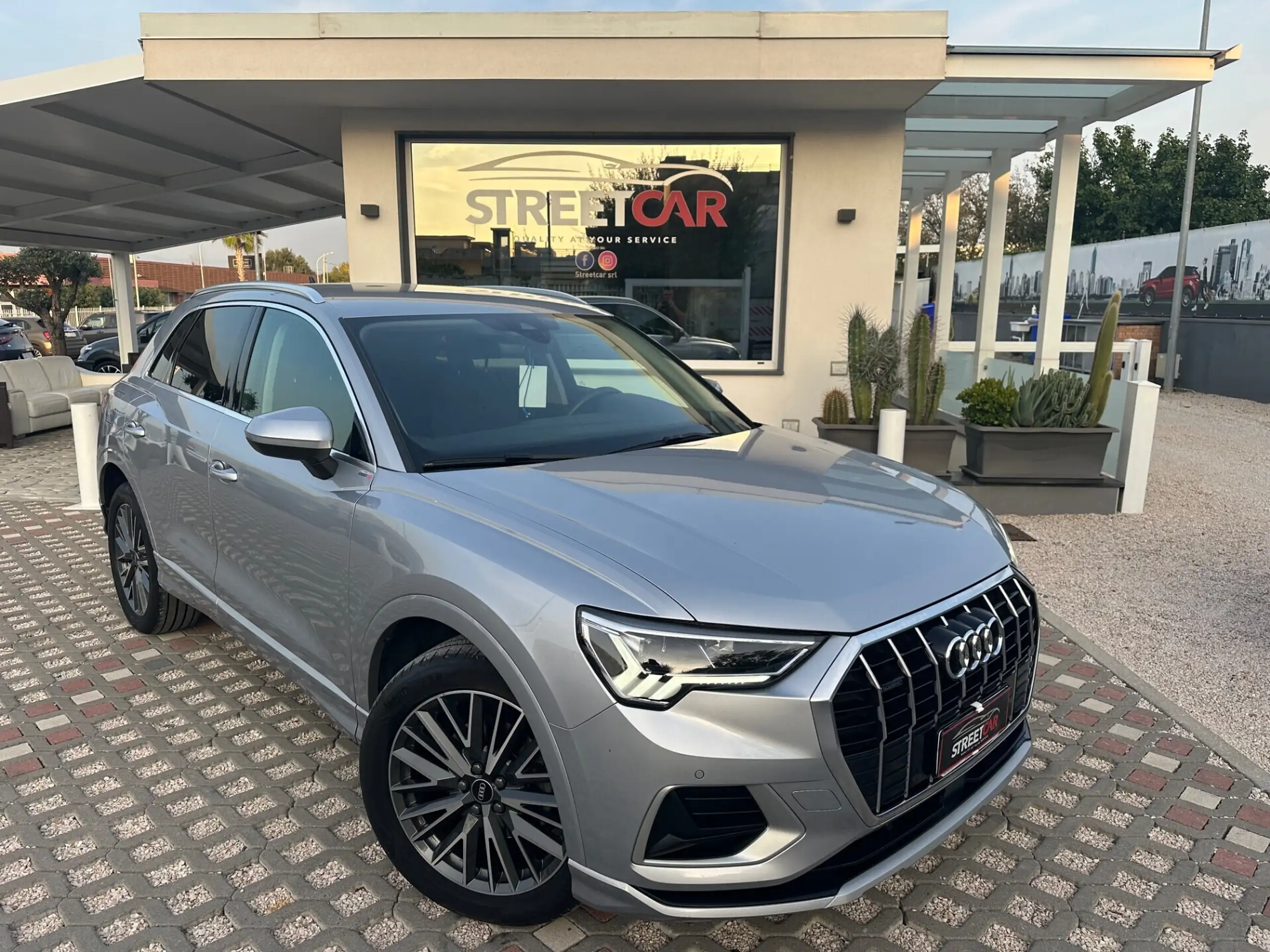 Audi - Q3