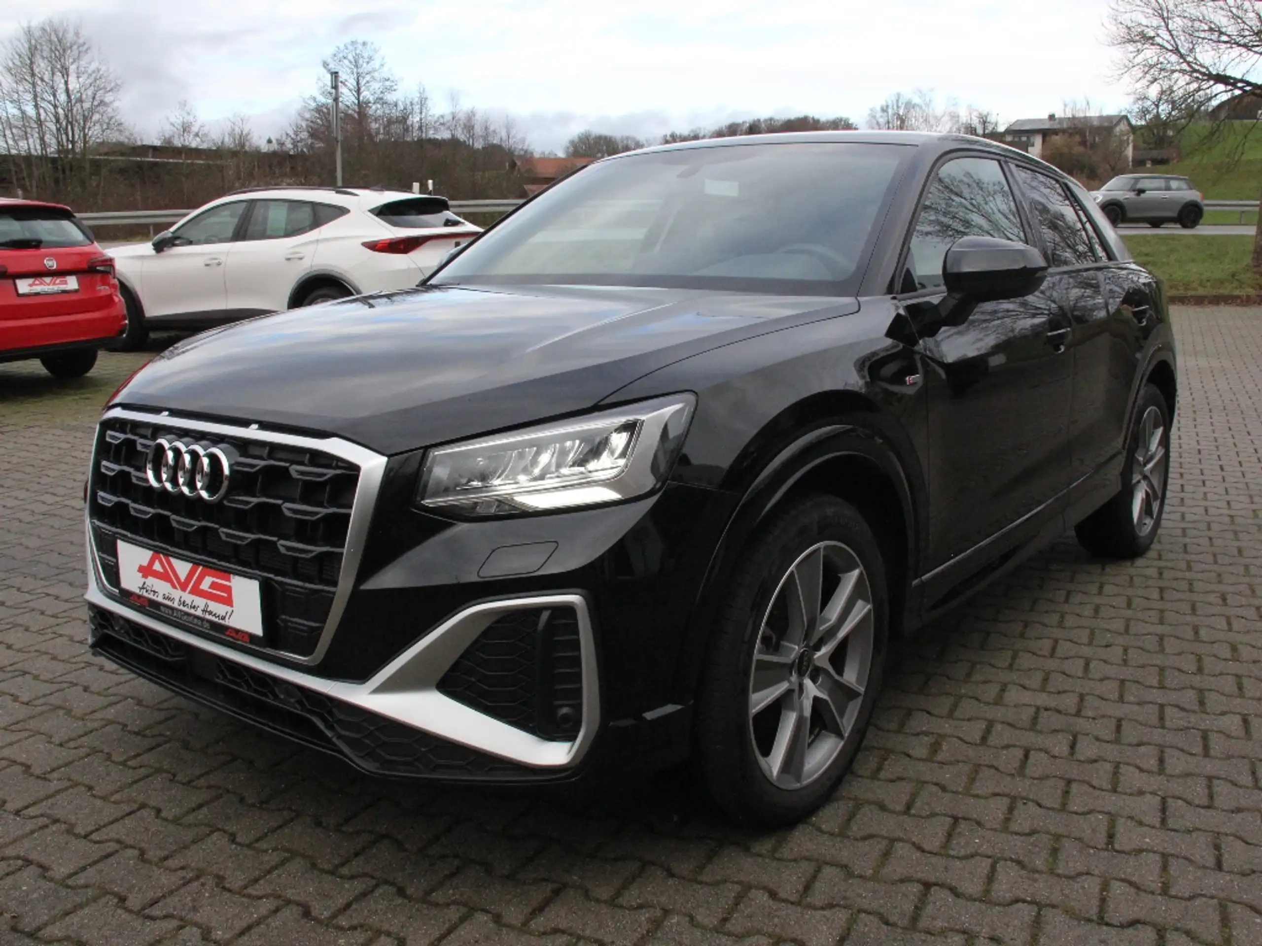 Audi - Q2