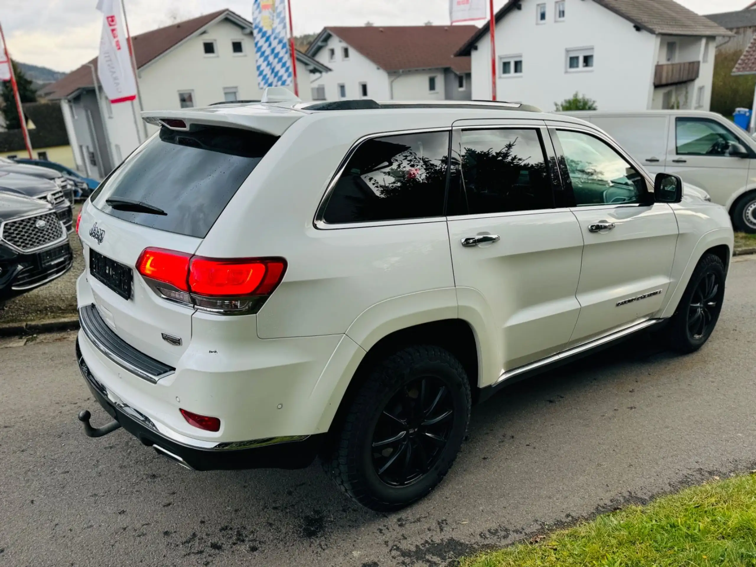 Jeep - Grand Cherokee