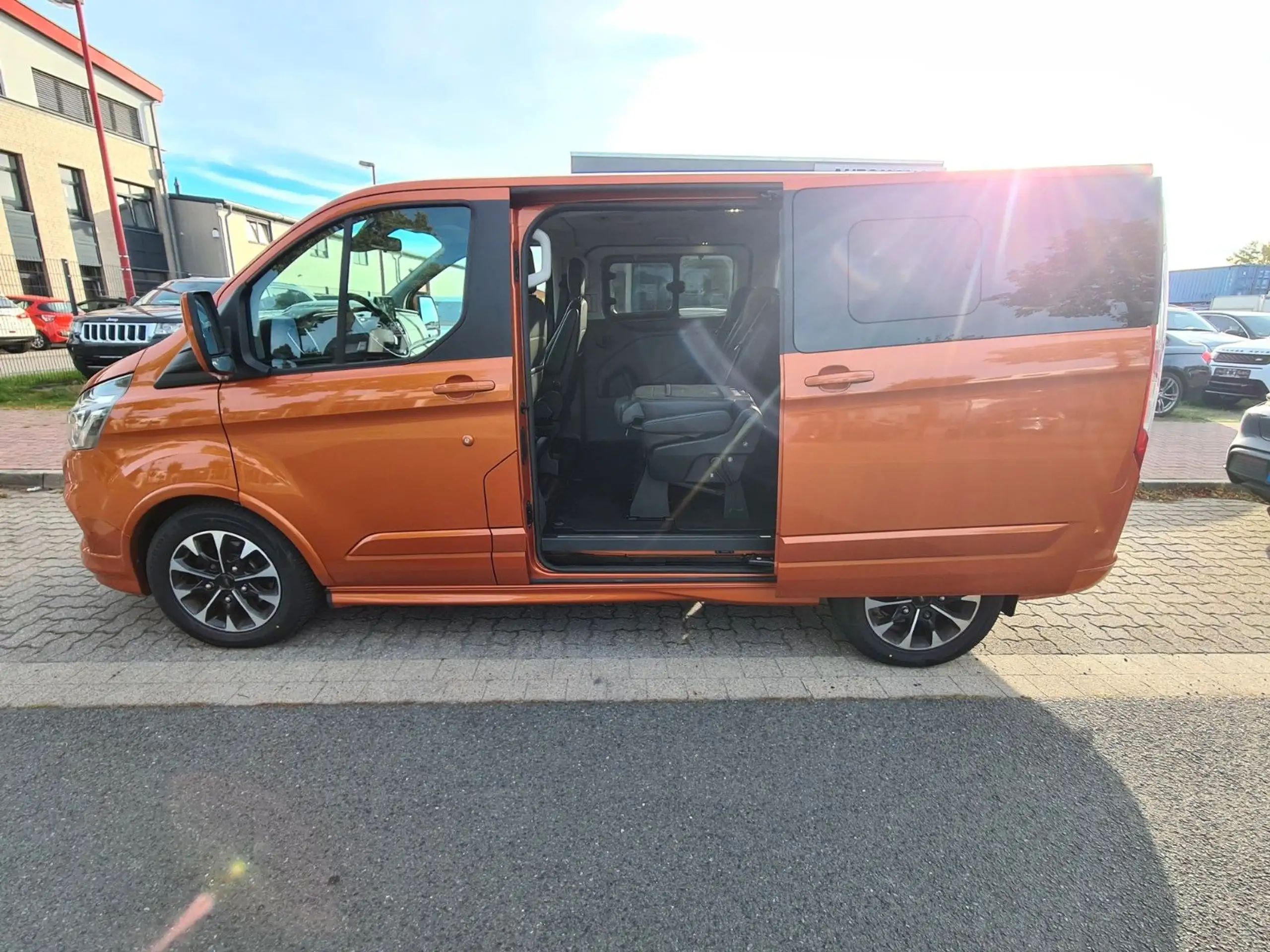 Ford - Transit Custom