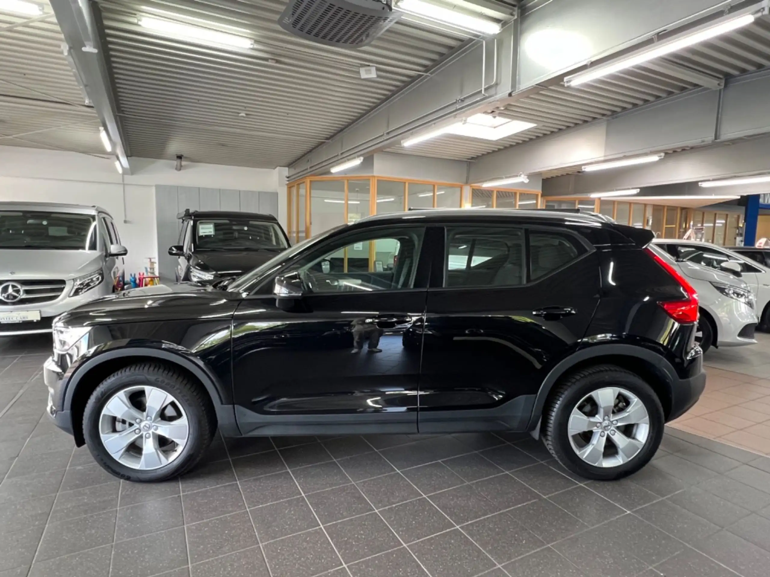 Volvo - XC40